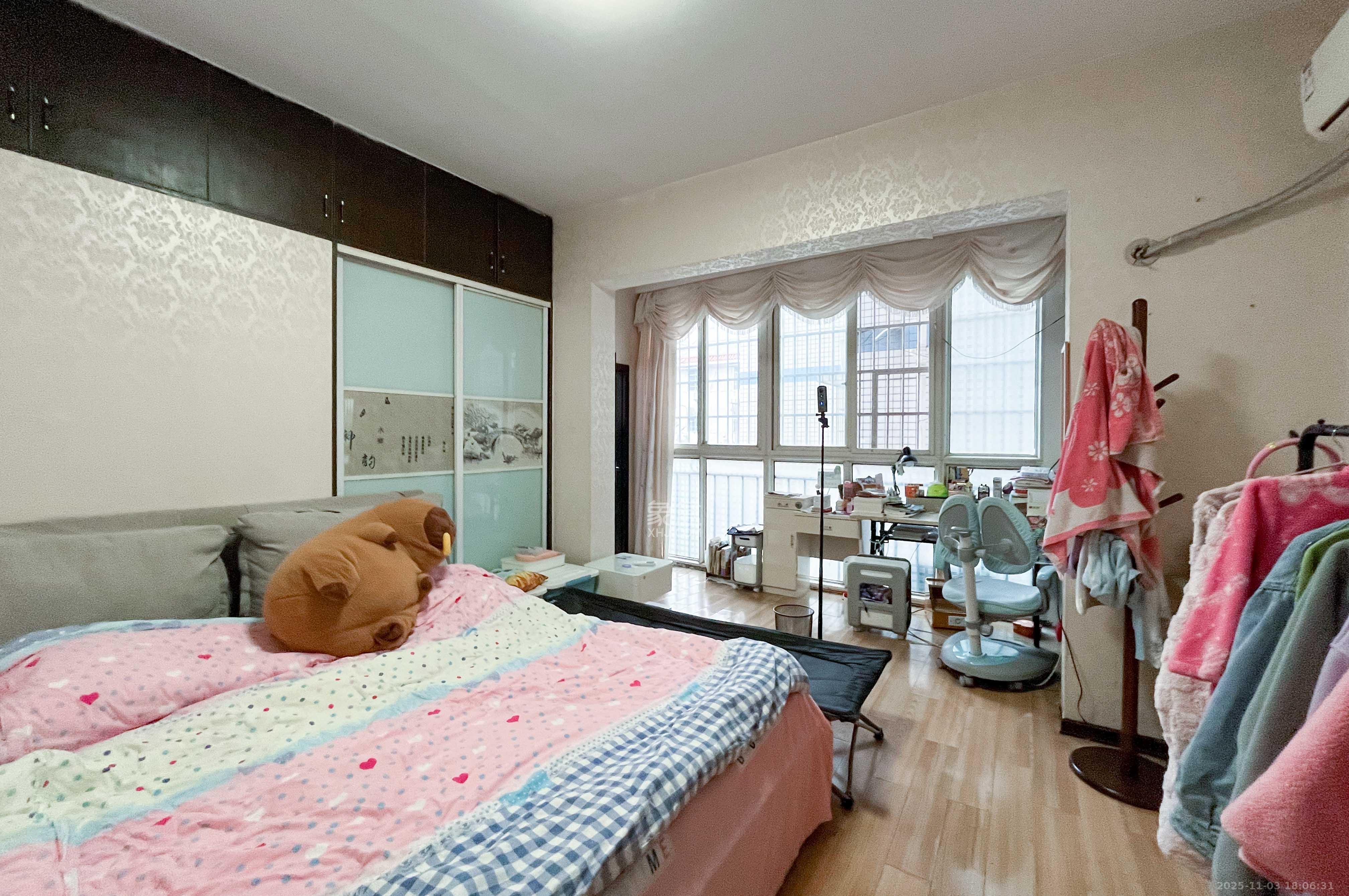 望麓锦园  1室2厅1卫    88.0万其他