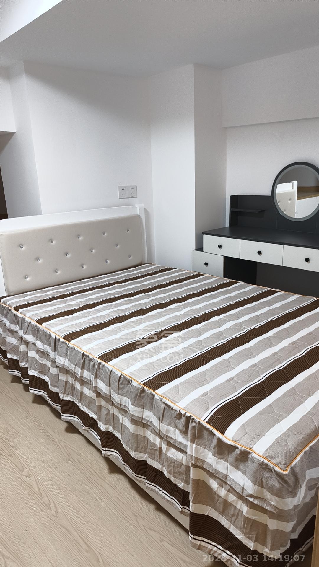 力高凤凰新天  2室2厅1卫    2300.0元/月