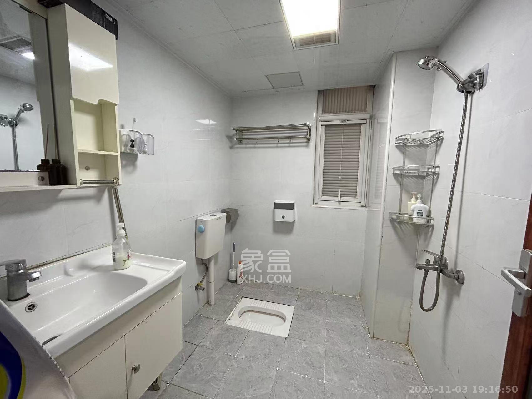 北辰三角洲C2区  3室1厅1卫    3200.0元/月室内图