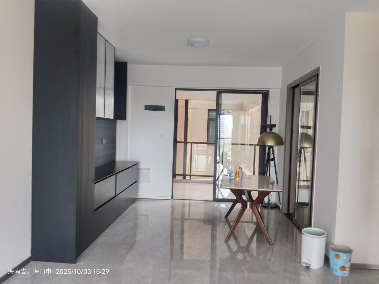 五源河公寓F区  3室2厅2卫    2600.0元/月