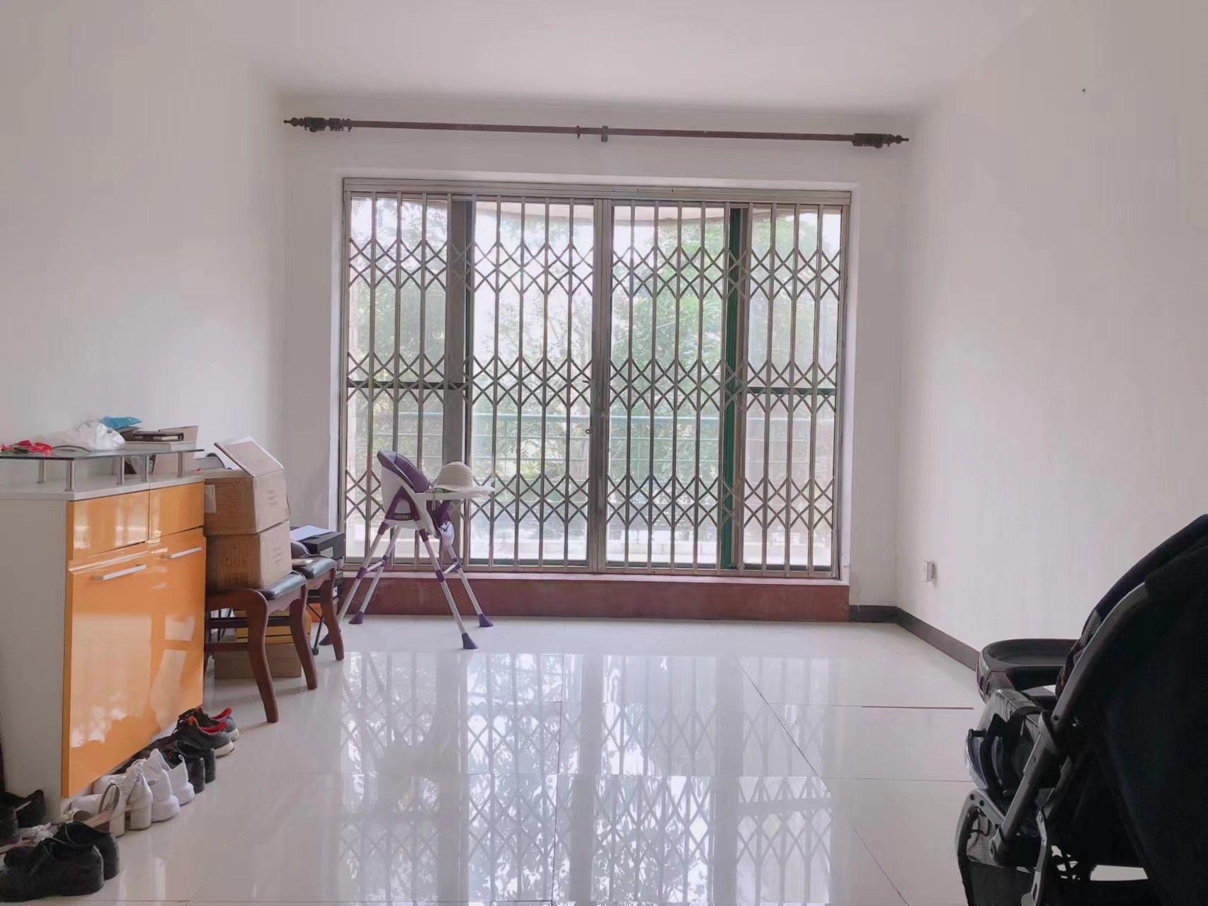 环强御景湾  3室2厅1卫    3500.0元/月室内图