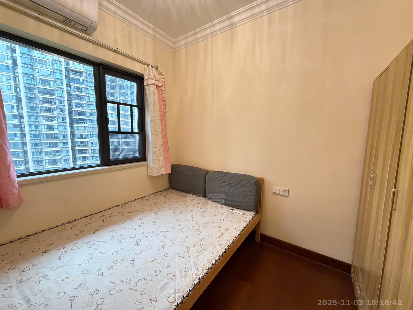 恒大华府 3室2厅1卫 2000.0元/月 恒大华府 3室2厅1卫 2000.0元/月室内图