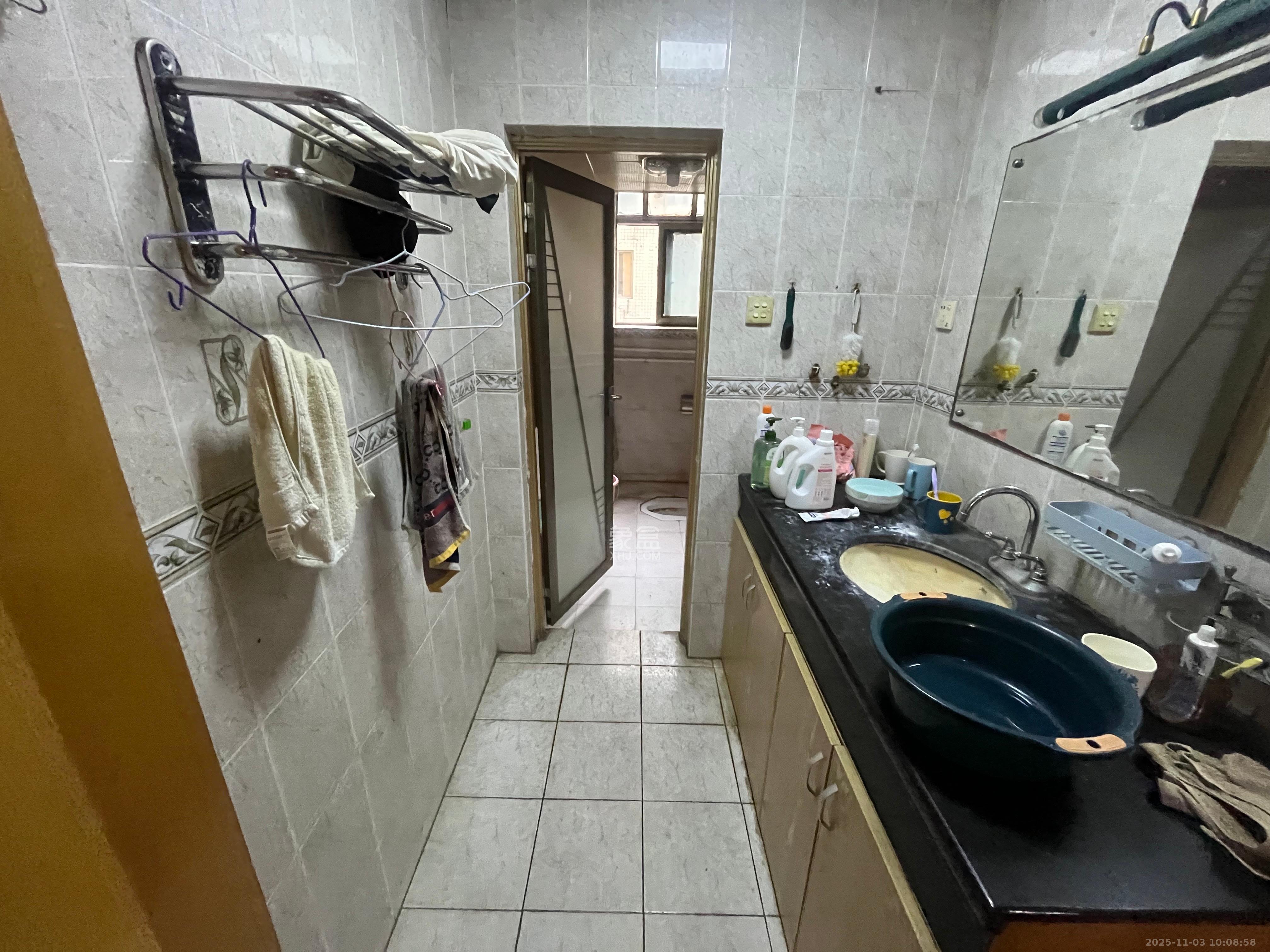 地税五分局小区  3室2厅1卫    2400.0元/月室内图