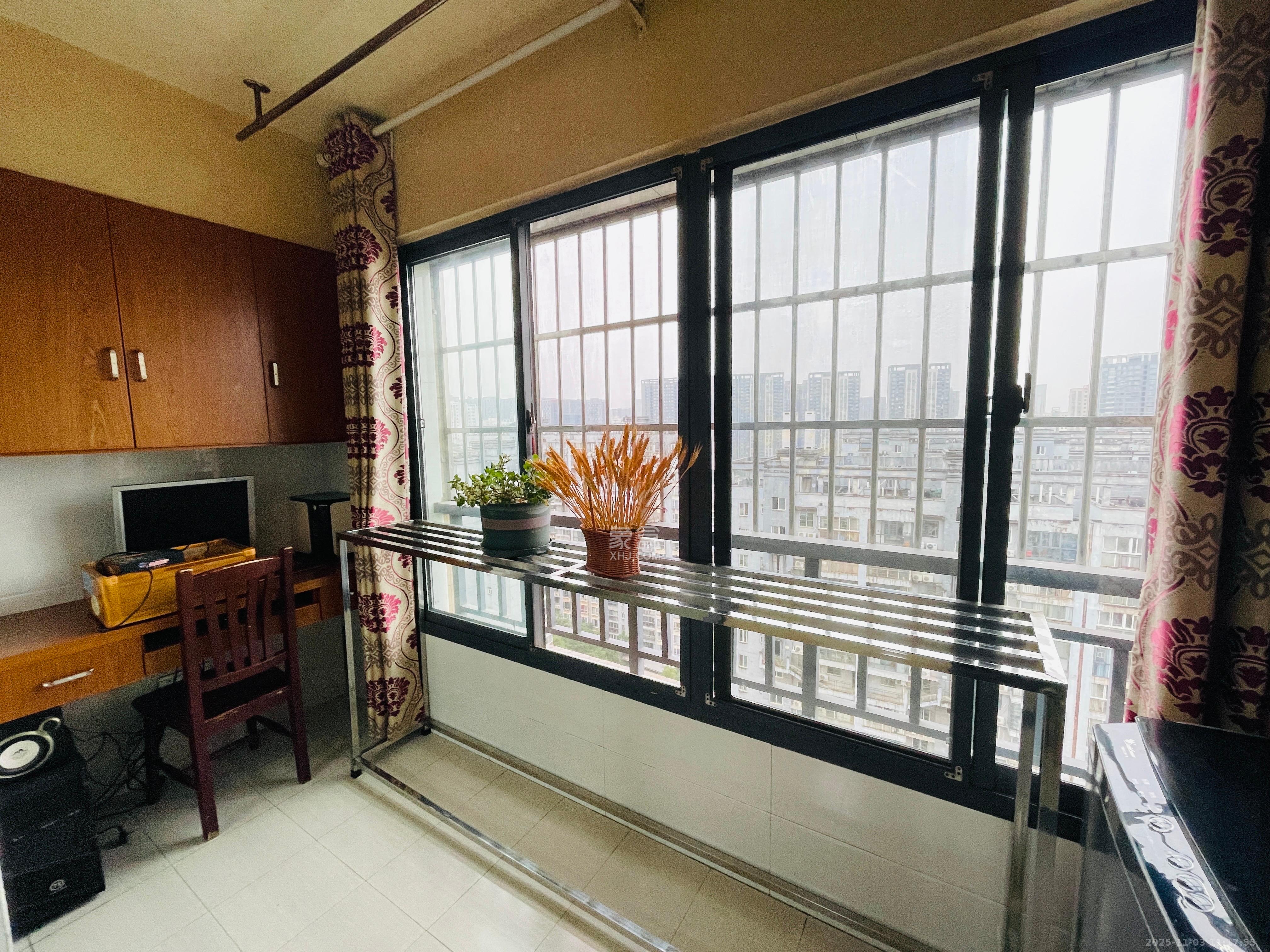 上峰苑（兰亭玥岛）  2室2厅1卫    2000.0元/月室内图