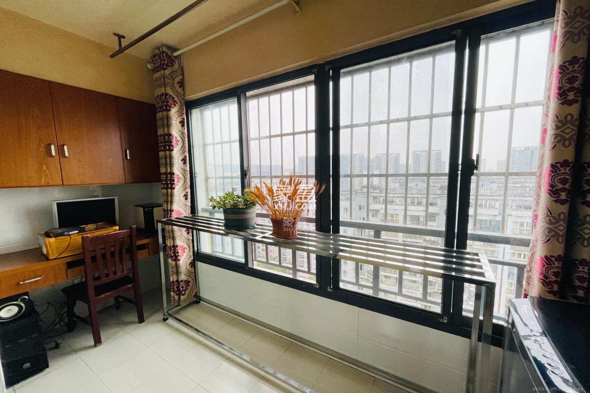 上峰苑(兰亭玥岛) 2室2厅1卫 2000.0元/月 上峰苑(兰亭玥岛) 2室2厅1卫 2000.0元/月室内图