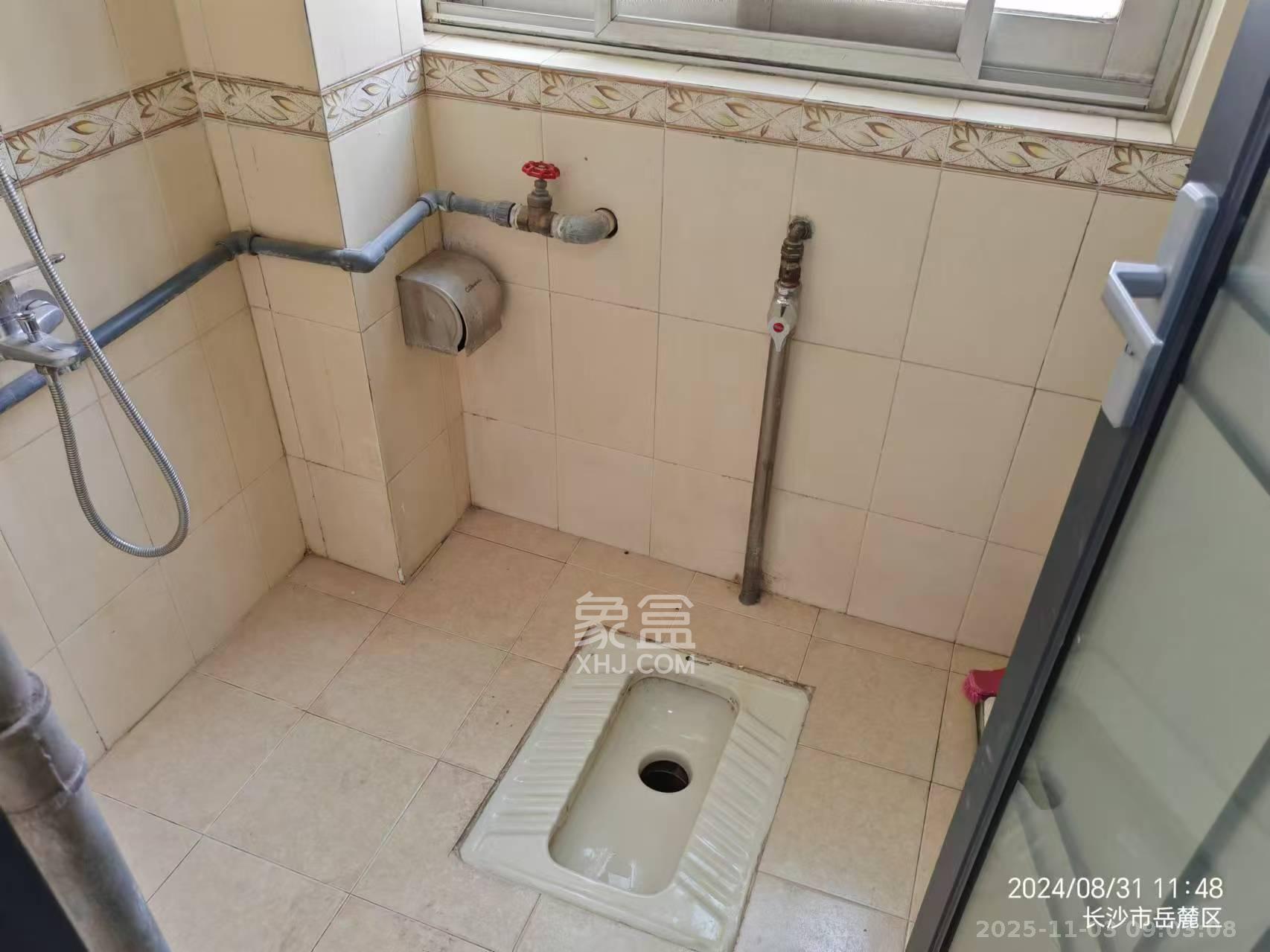 湘卫花苑 2室1厅1卫 2200.0元/月 湘卫花苑 2室1厅1卫 2200.0元/月室内图