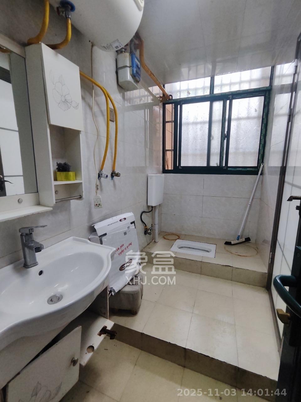 恒大雅苑  1室1厅1卫    2500.0元/月室内图