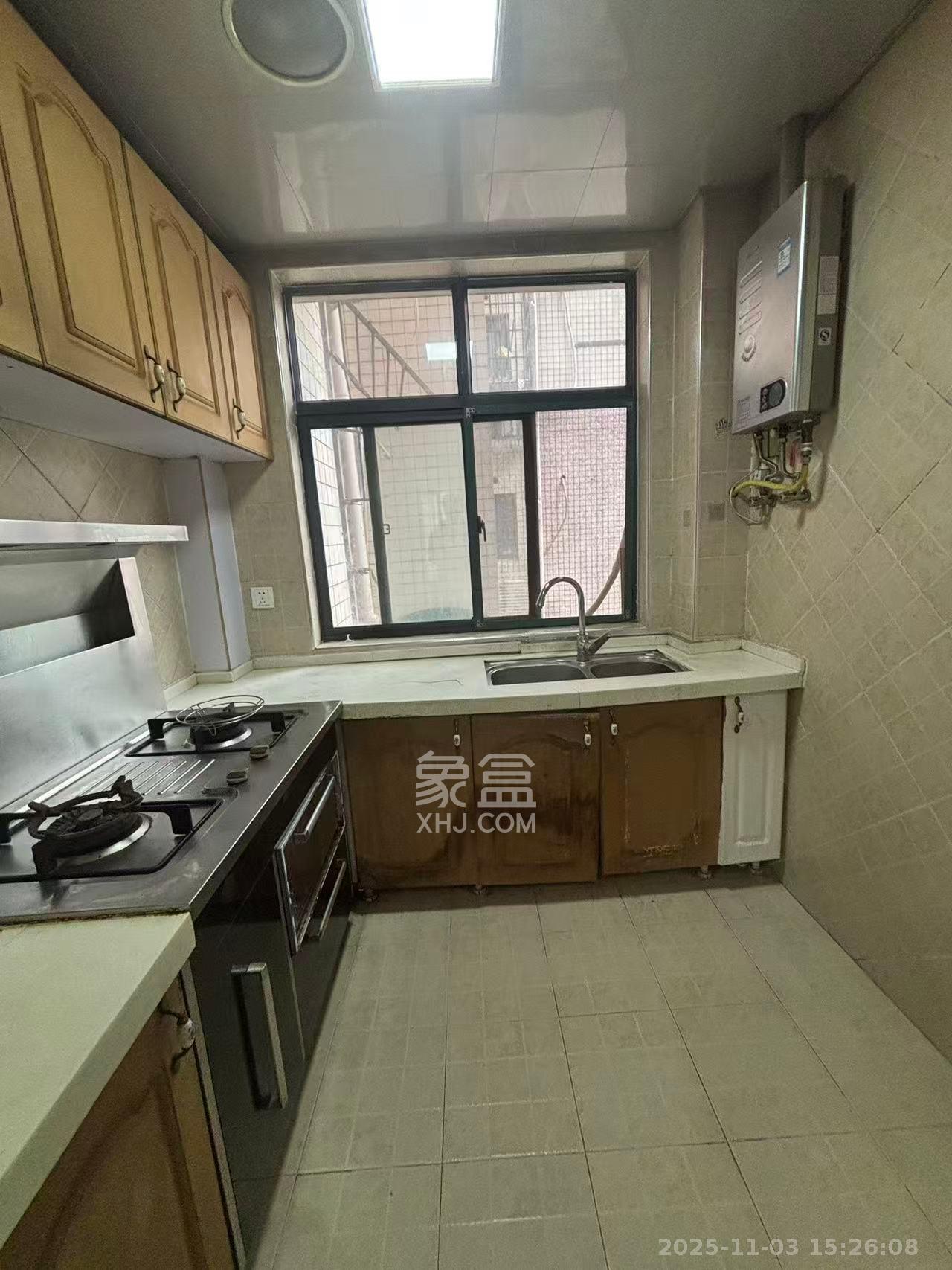 运通尊苑  2室1厅1卫    2450.0元/月室内图