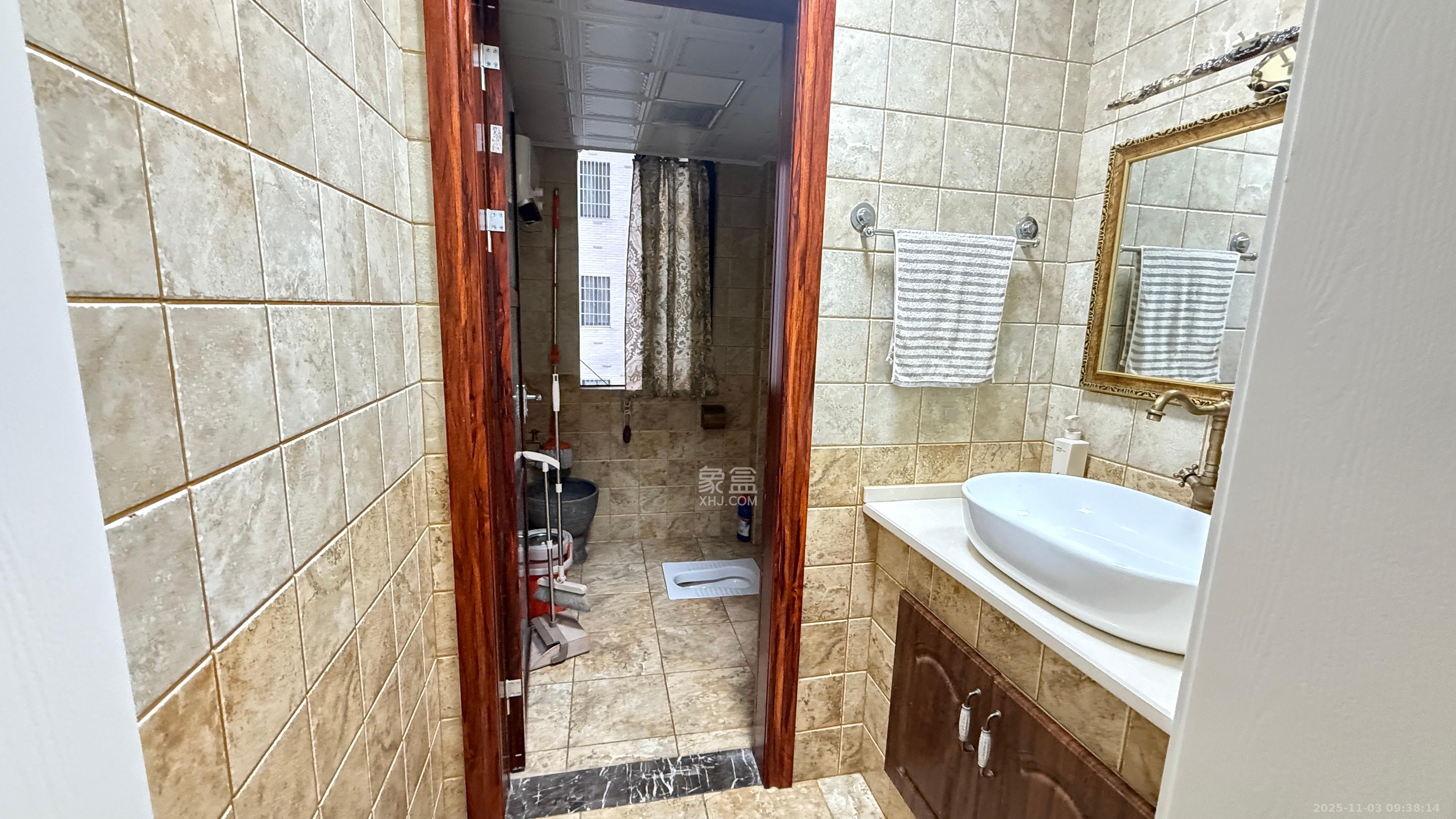 盛世景园  3室2厅1卫    43.8万客厅