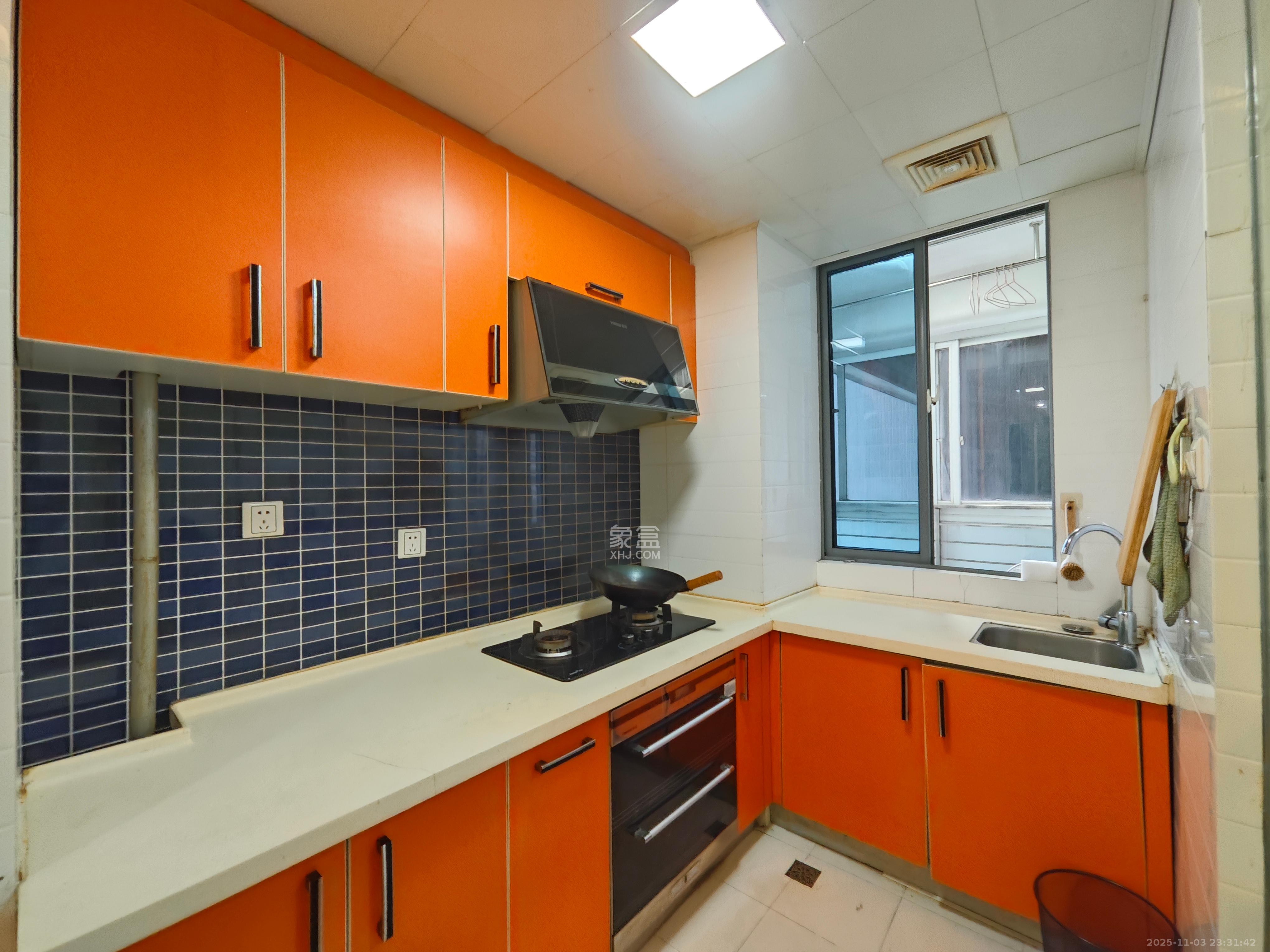 天心物业  2室1厅1卫    1800.0元/月室内图