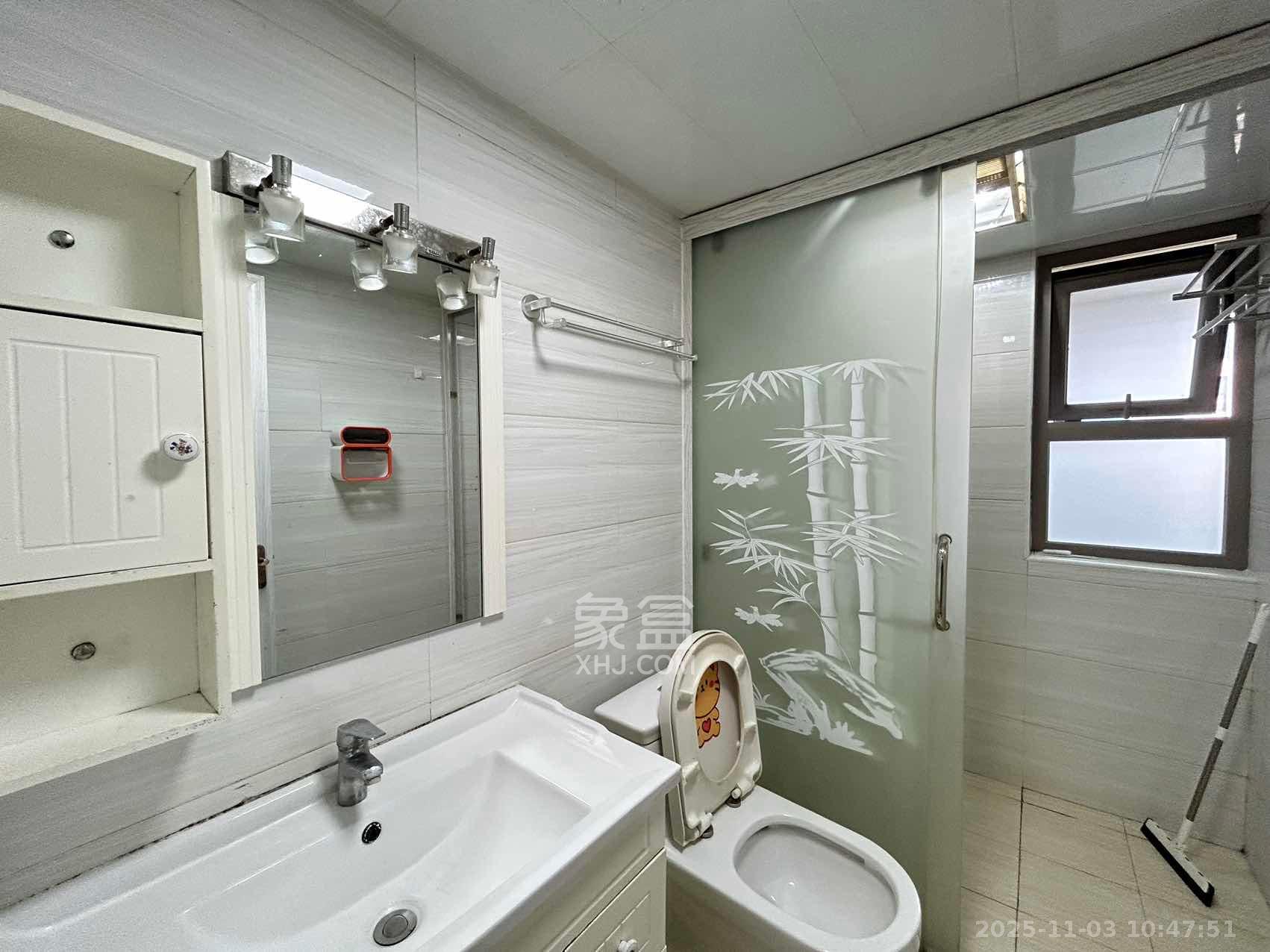 怡海星城  2室2厅1卫    1600.0元/月室内图