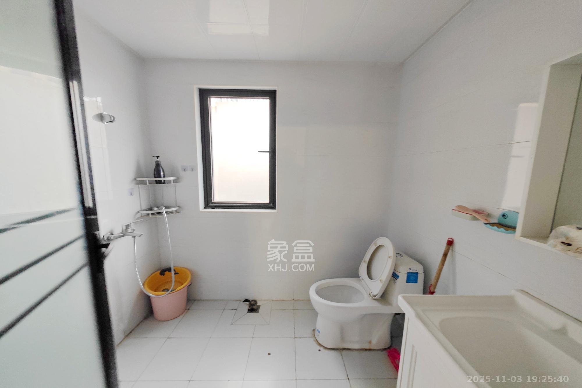 保利大都汇一期、二期  1室0厅0卫    152.0万 保利大都汇一期、二期  1室0厅0卫    152.0万其他