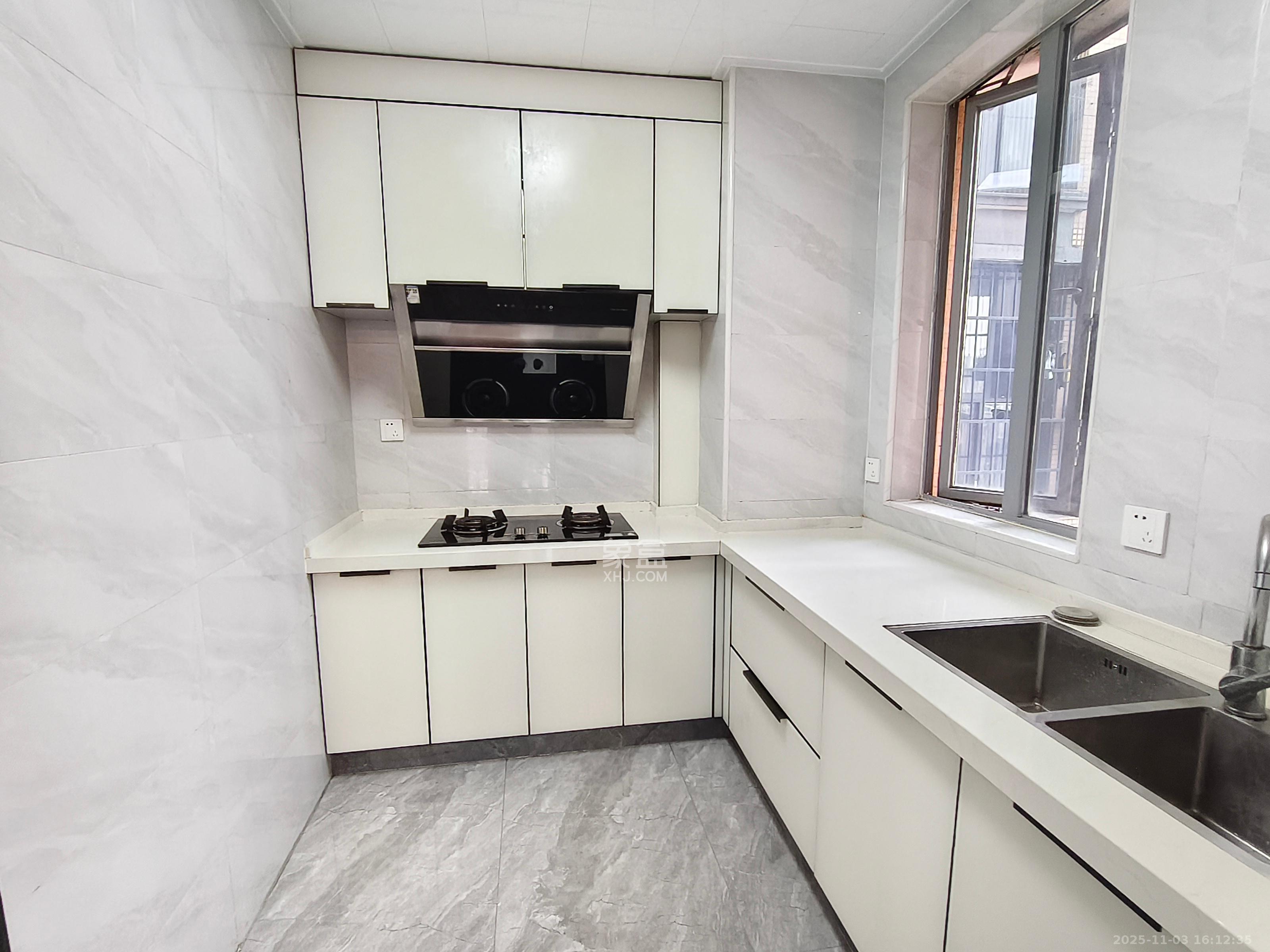 潇湘奥林匹克花园 2室2厅1卫 2000.0元/月 潇湘奥林匹克花园 2室2厅1卫 2000.0元/月室内图