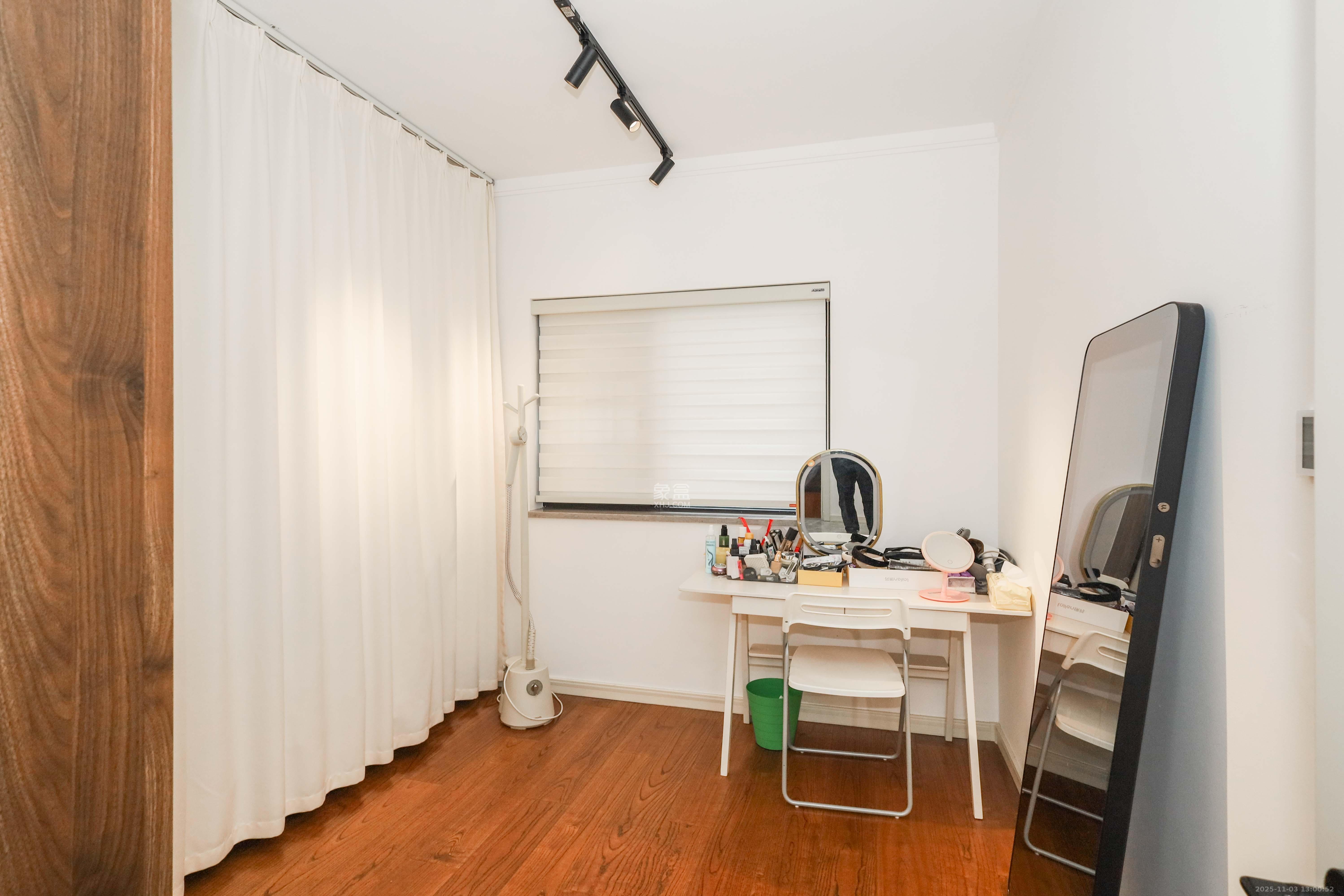 万科金色梦想C区 4室2厅2卫 168.0万 万科金色梦想C区 4室2厅2卫 168.0万卧室