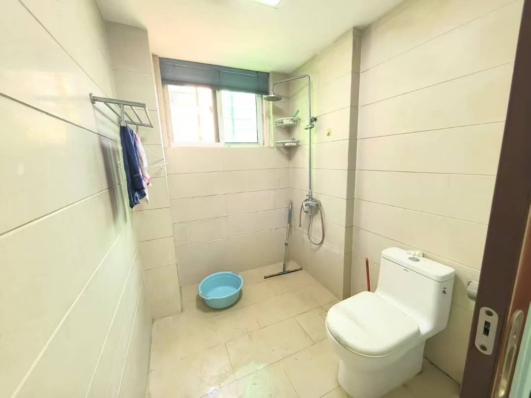 滨江温泉花园  3室2厅2卫    3600.0元/月室内图