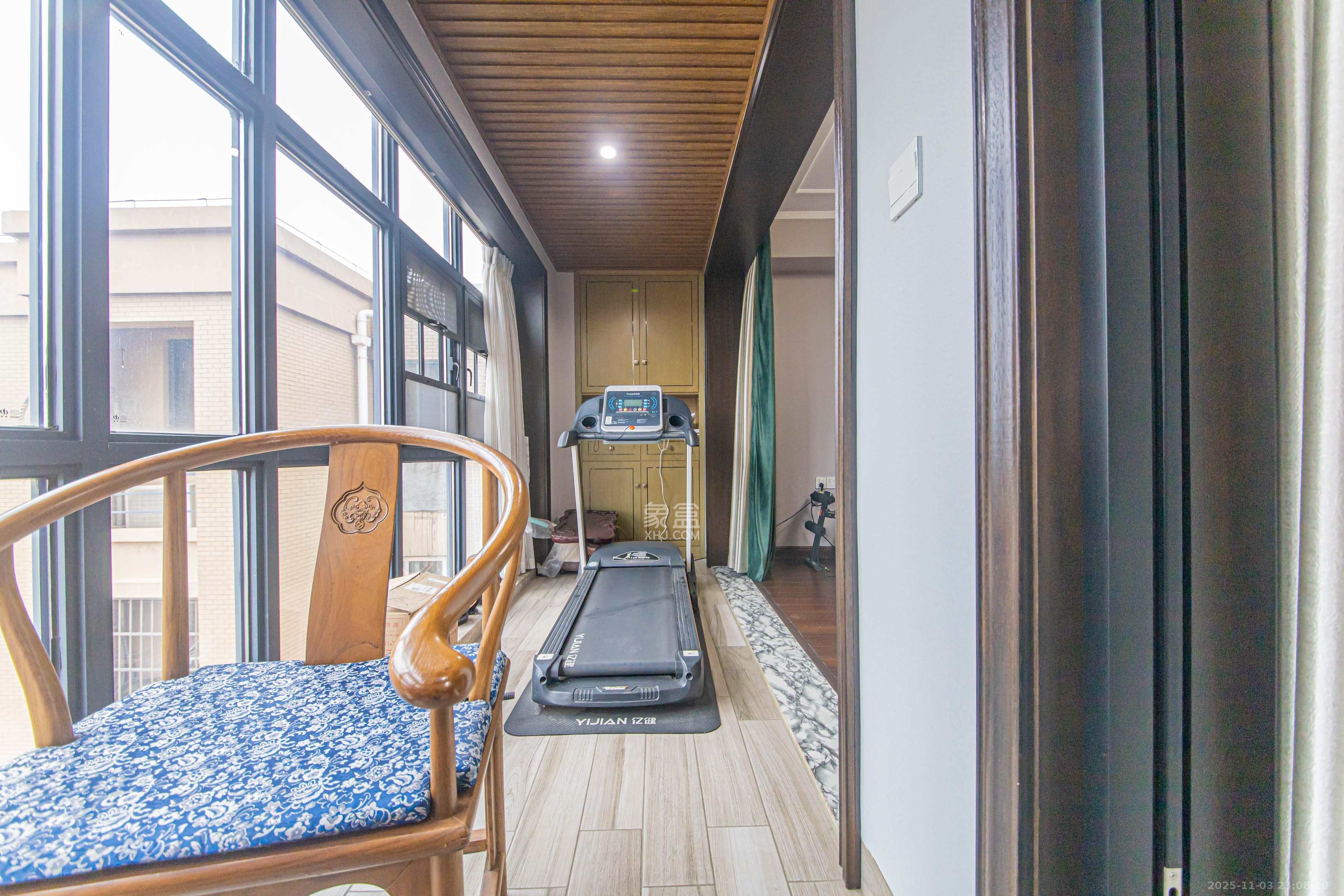 鑫远尚玺苑  5室2厅3卫    338.0万阳台