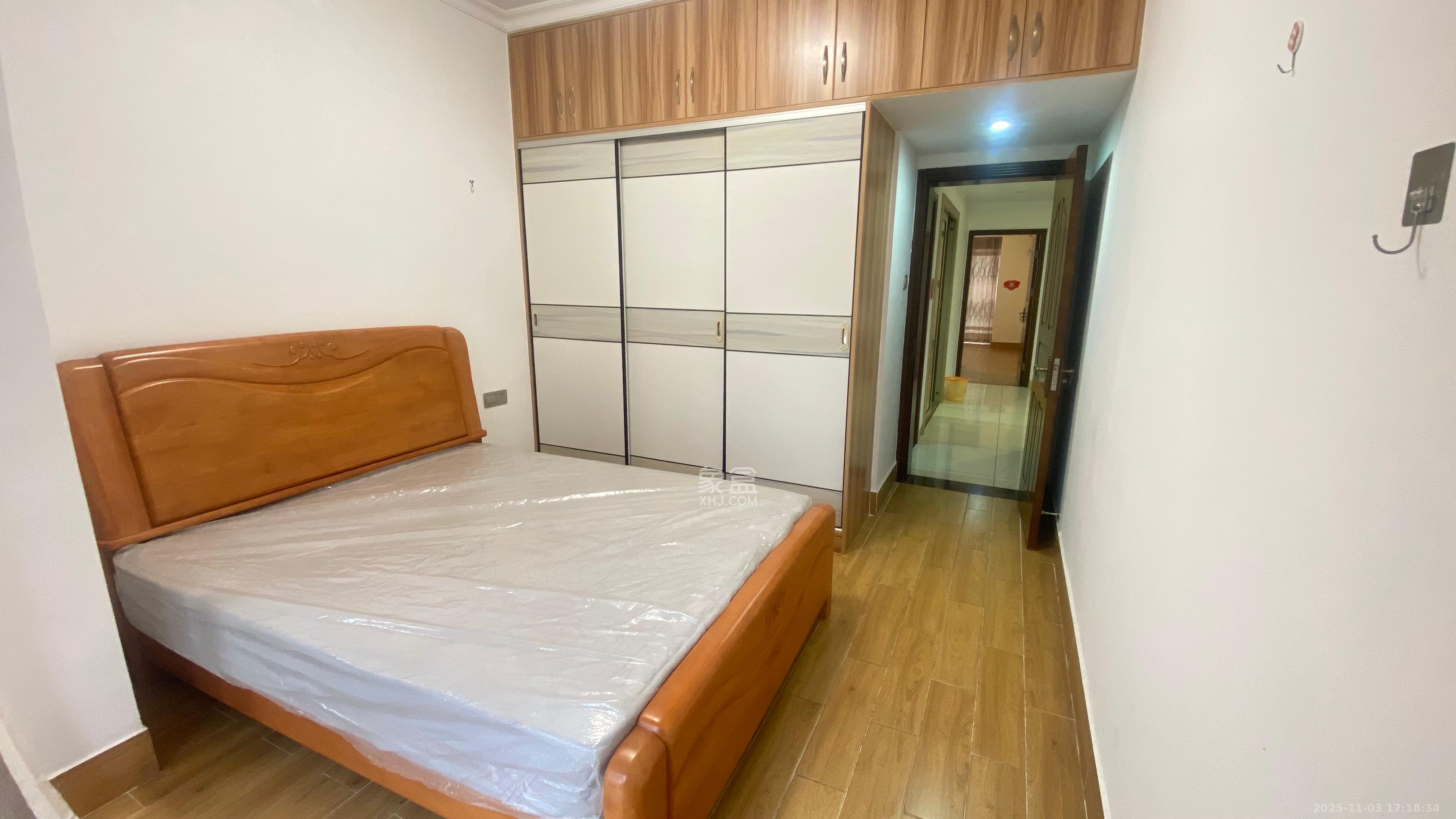 顺天御岭 4室2厅2卫 2800.0元/月 顺天御岭 4室2厅2卫 2800.0元/月室内图