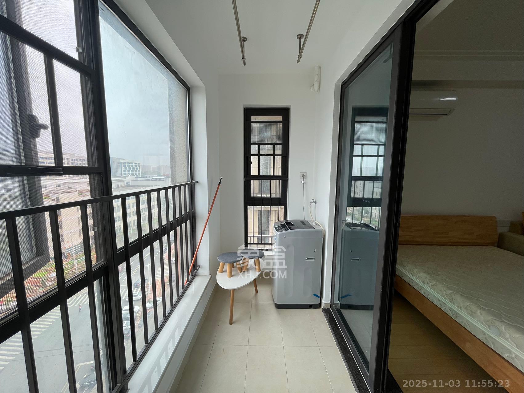 中海新城熙岸（中信新城五期）  1室1厅1卫    1200.0元/月室内图