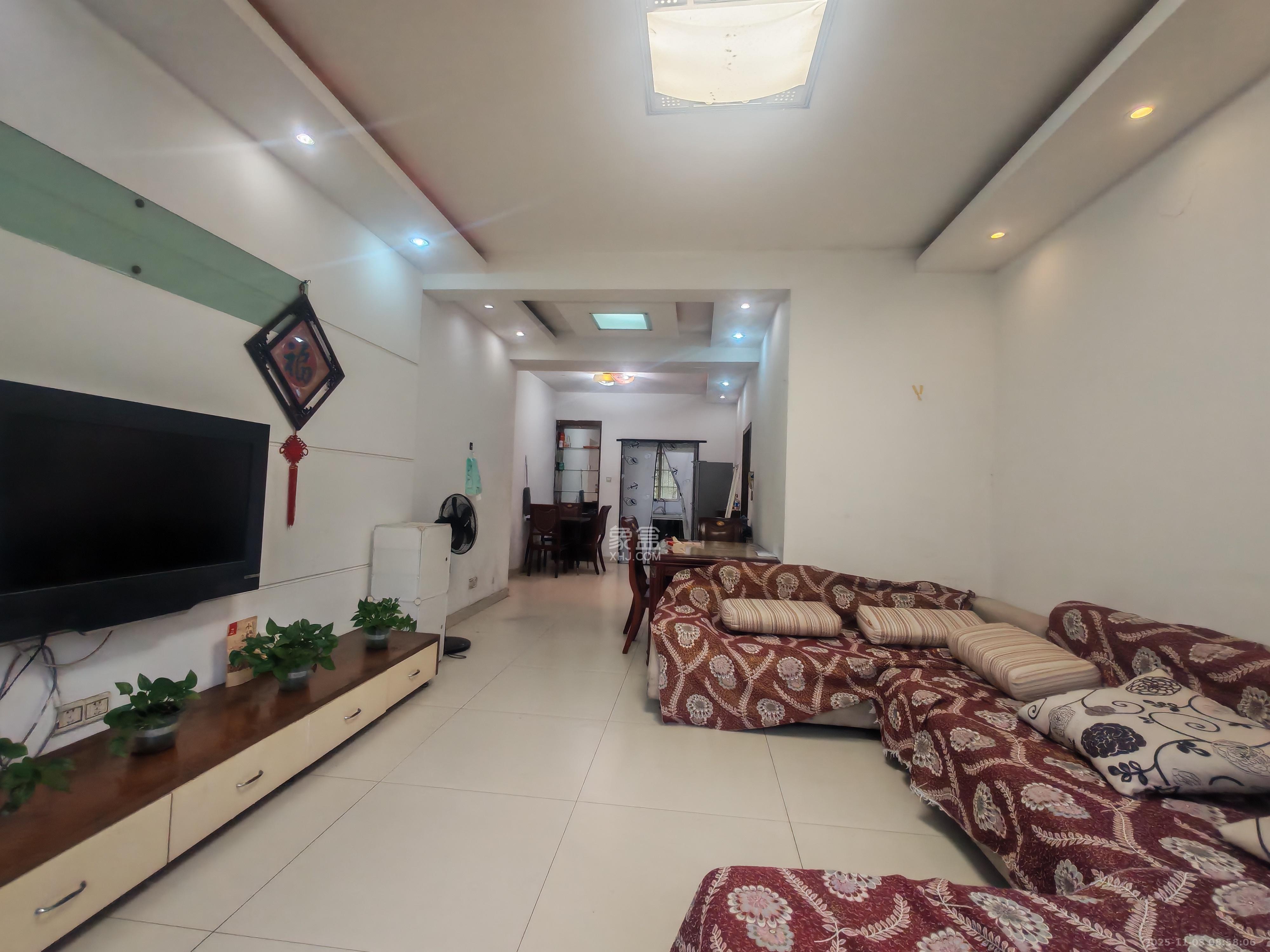 东城名苑  3室2厅2卫    1500.0元/月室内图