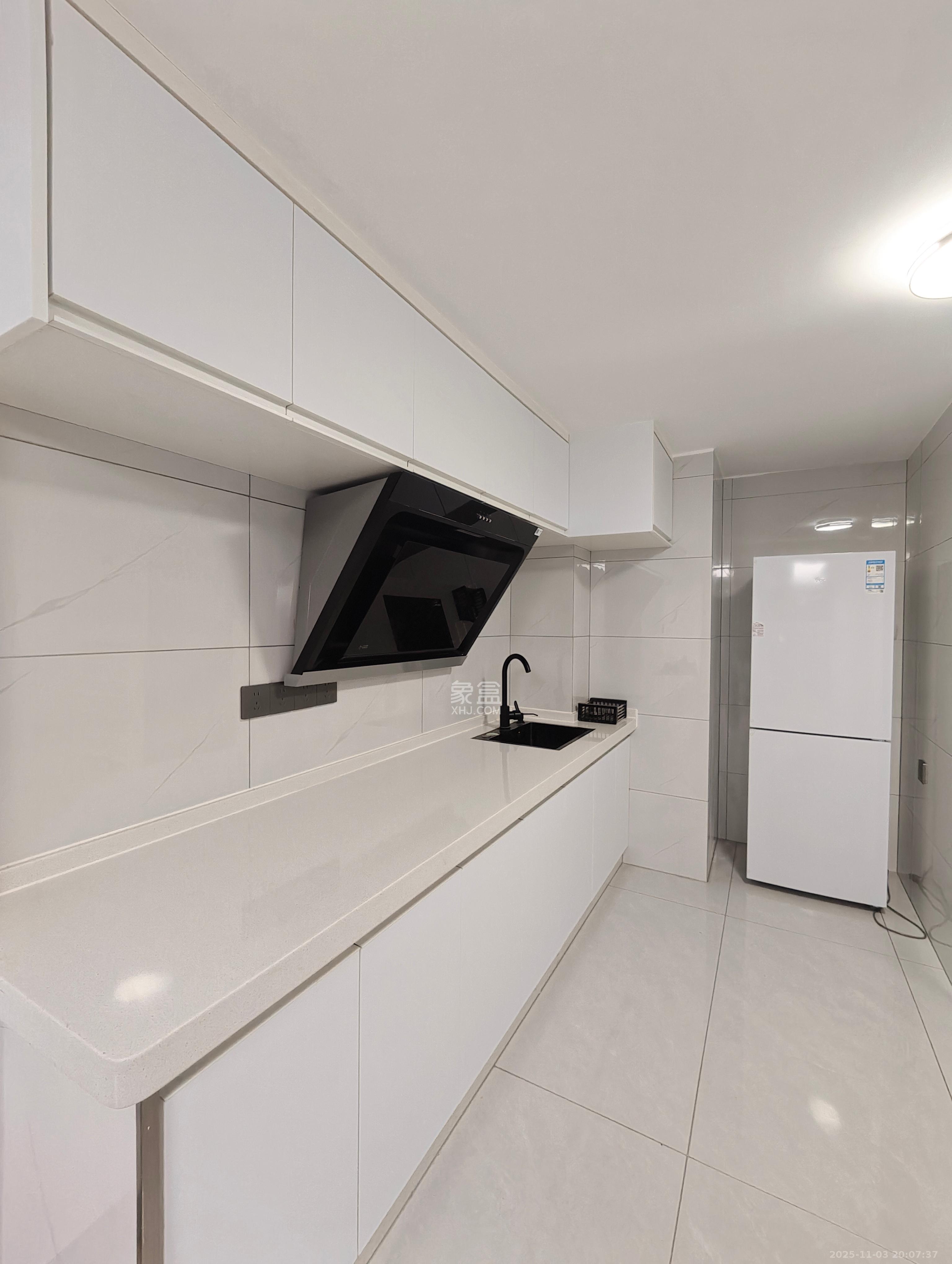 保利恒伟时光印象  2室1厅1卫    1600.0元/月室内图