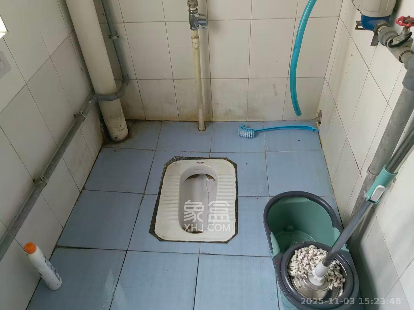 湘绣城 3室2厅1卫 1500.0元/月 湘绣城 3室2厅1卫 1500.0元/月室内图