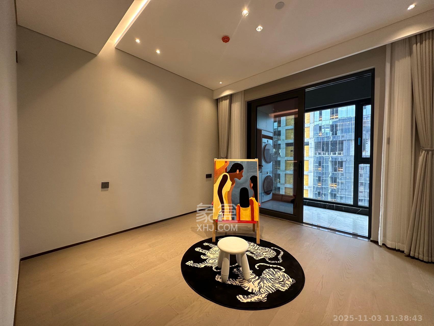 长沙悦府（华润万象城）  4室2厅3卫    19000.0元/月室内图