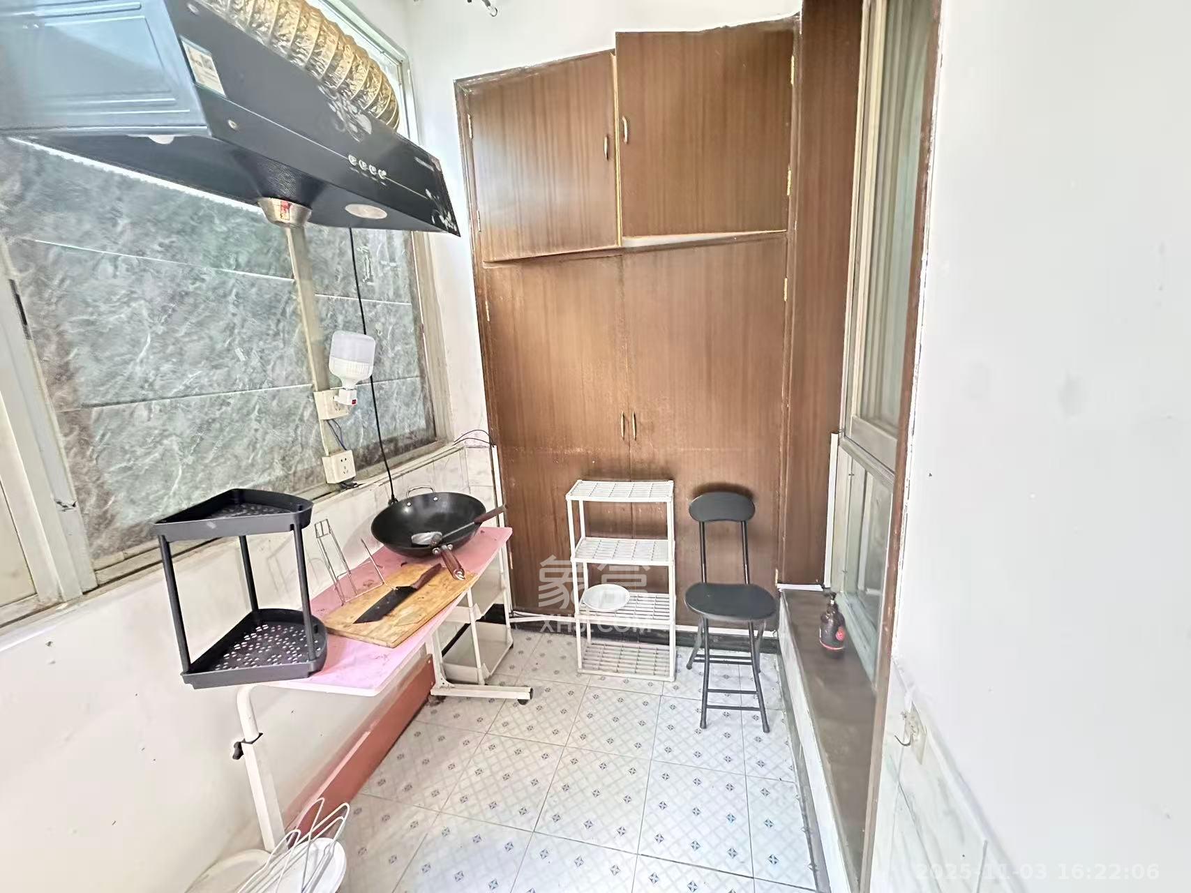 新兴小区（杨家山社区）  1室0厅0卫    1200.0元/月室内图