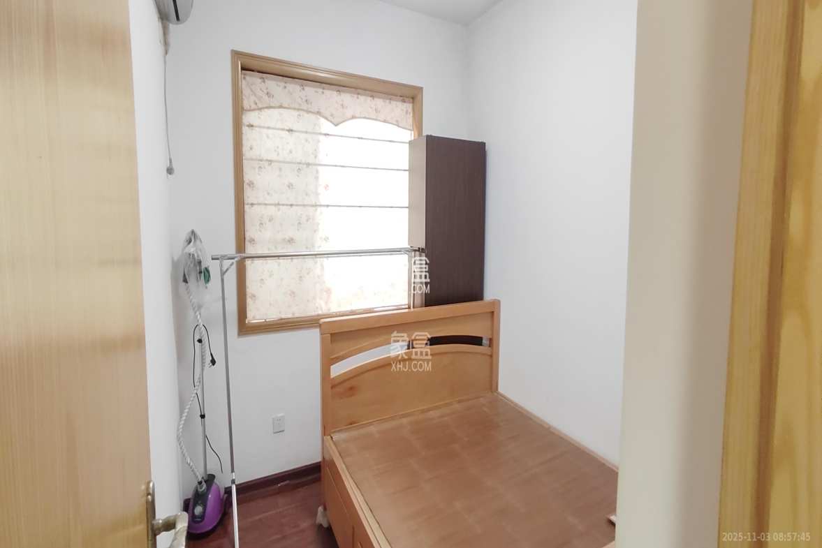 中国铁建国际城一期 3室2厅1卫 1500.0元/月 中国铁建国际城一期 3室2厅1卫 1500.0元/月室内图