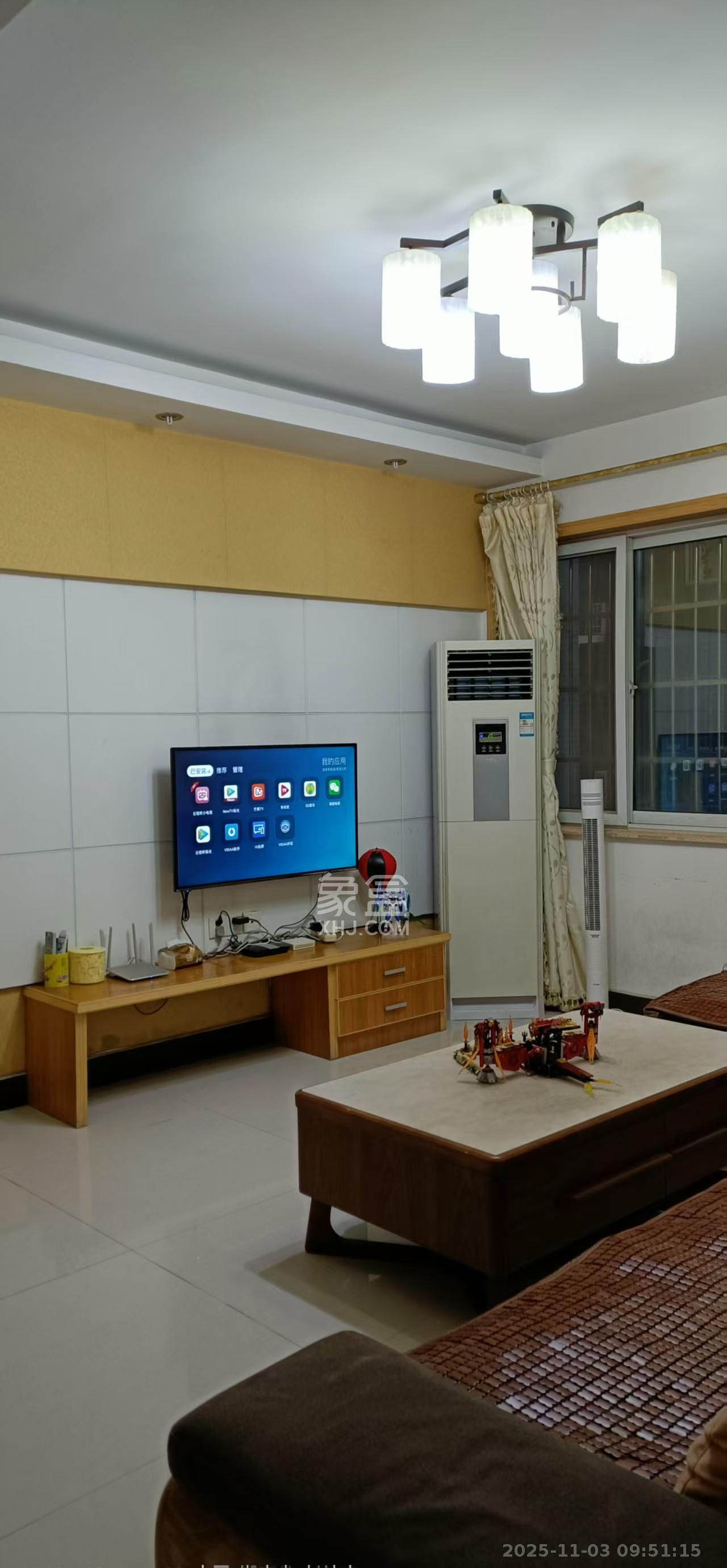 星蓝湾  3室2厅1卫    2800.0元/月