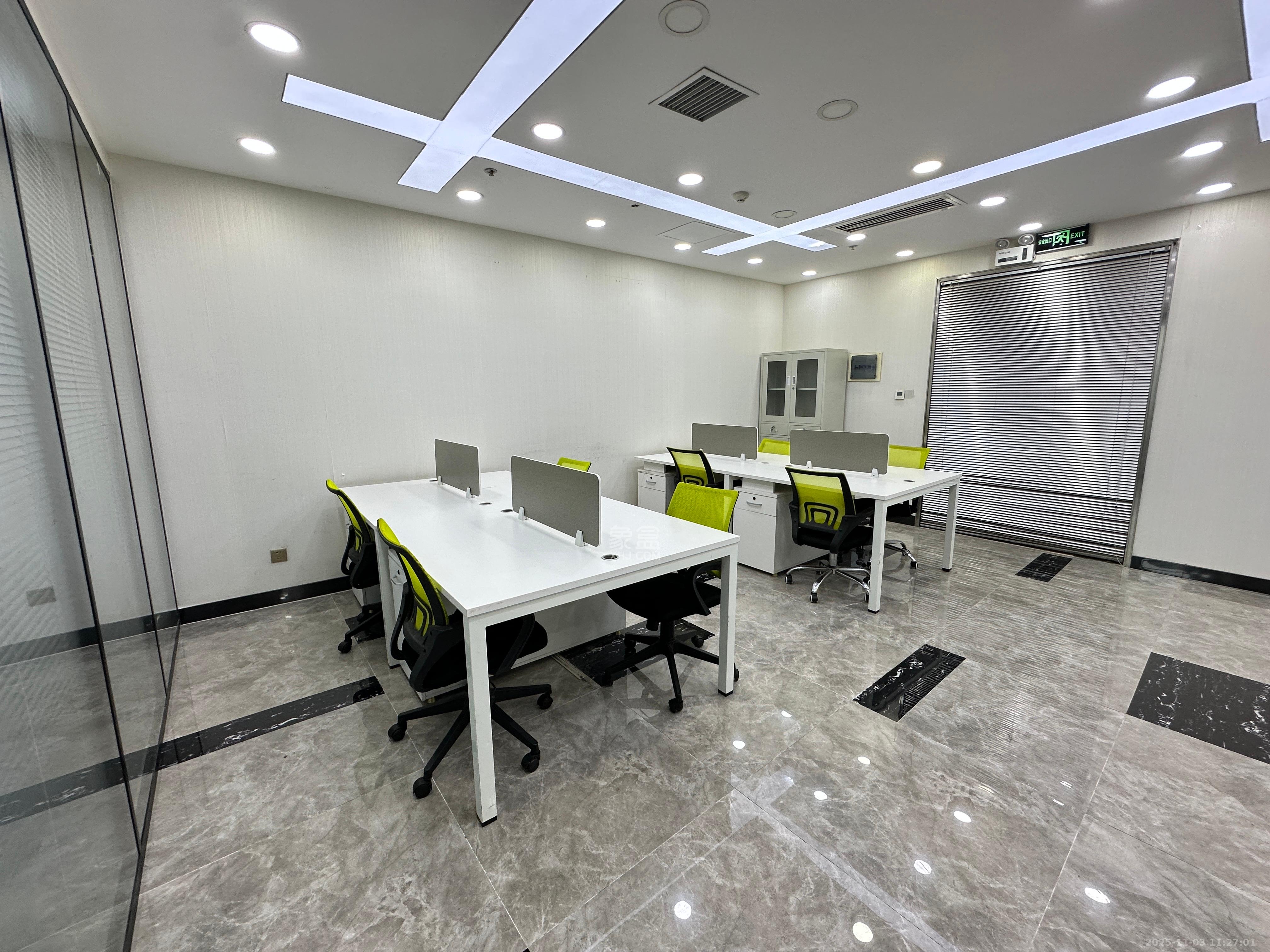 保利国际广场   80.67㎡      8000.0元/月室内图