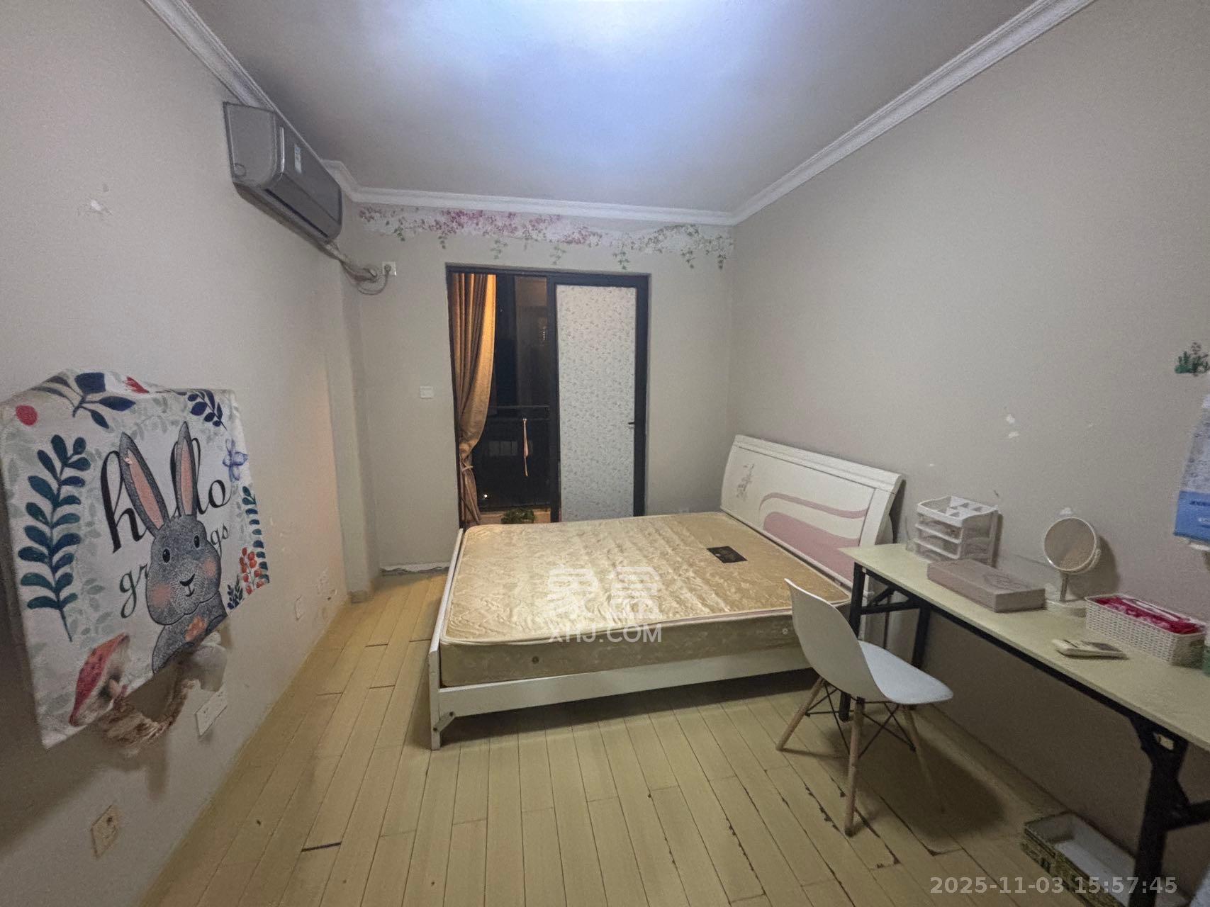 万科金域华府一期  1室1厅1卫    1100.0元/月