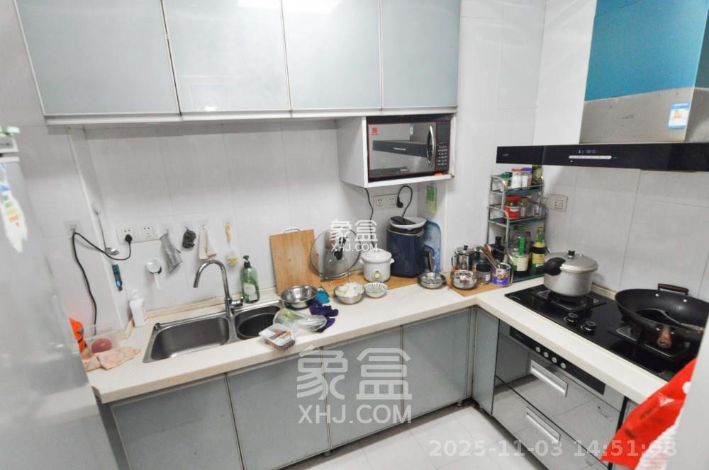 高鑫麓城  2室2厅1卫    2300.0元/月室内图