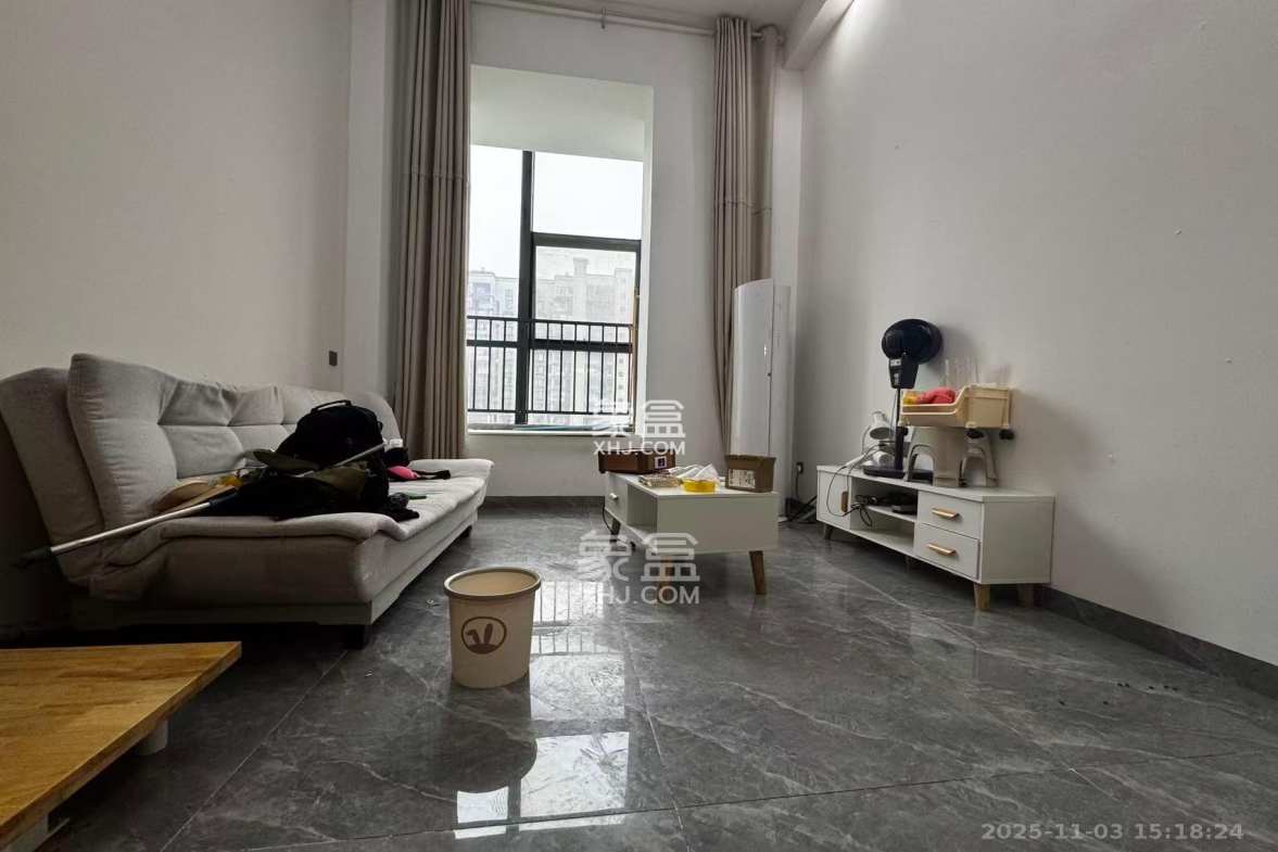 裕天国际商汇中心 1室0厅0卫 1600.0元/月 裕天国际商汇中心 1室0厅0卫 1600.0元/月室内图