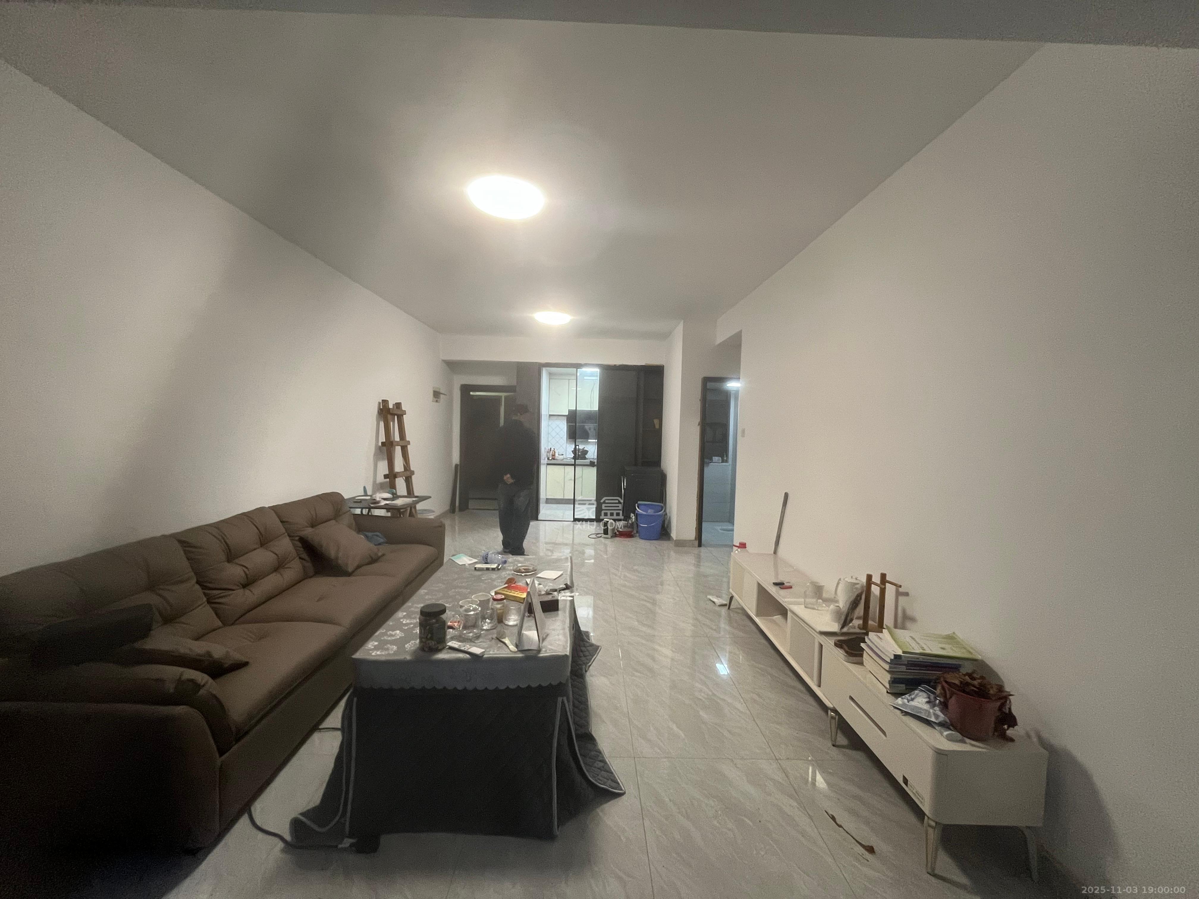 乐尚城 2室1厅1卫 2300.0元/月 乐尚城 2室1厅1卫 2300.0元/月室内图