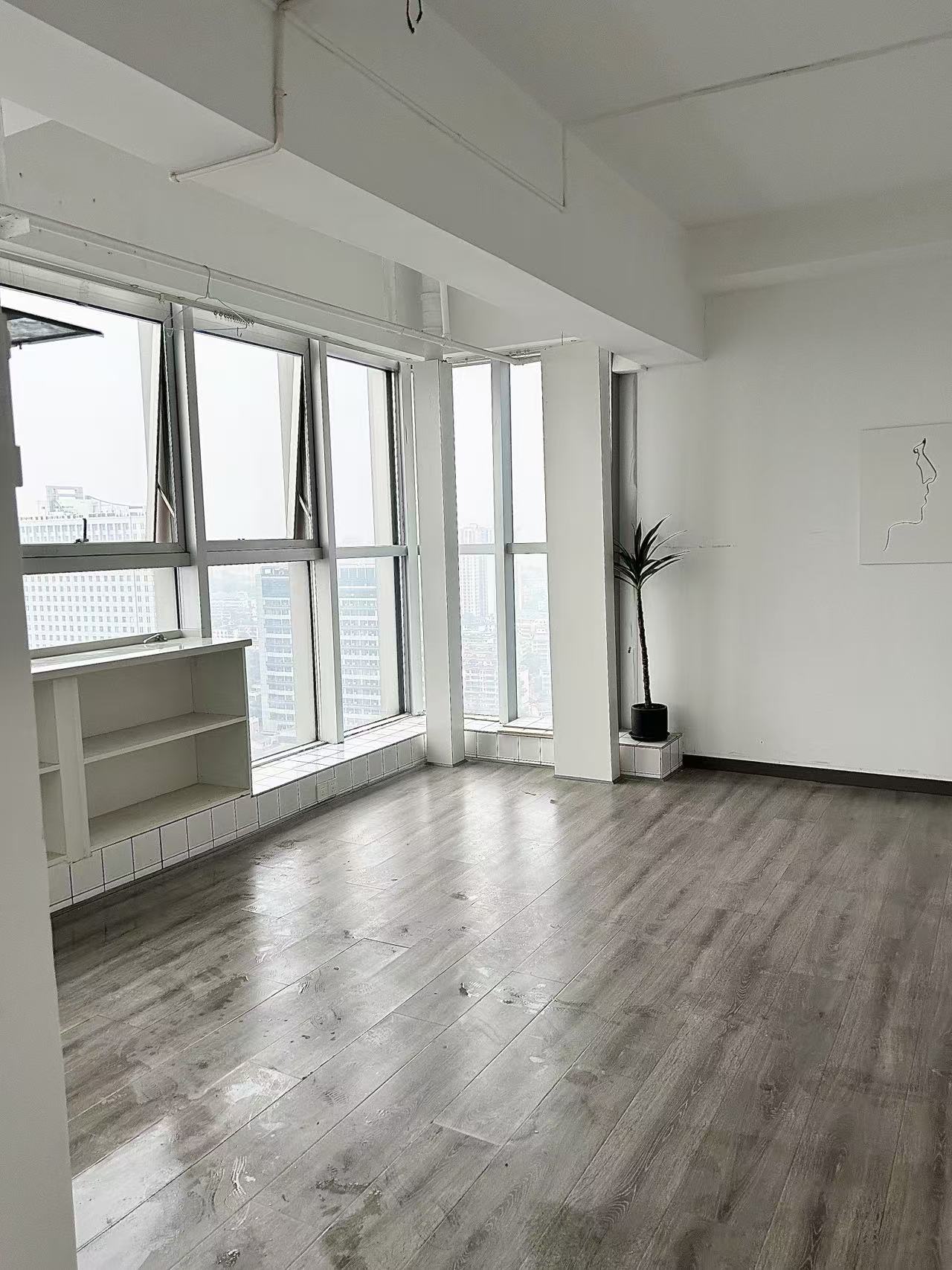 雄森国际 1室1厅1卫 1000.0元/月 雄森国际 1室1厅1卫 1000.0元/月室内图