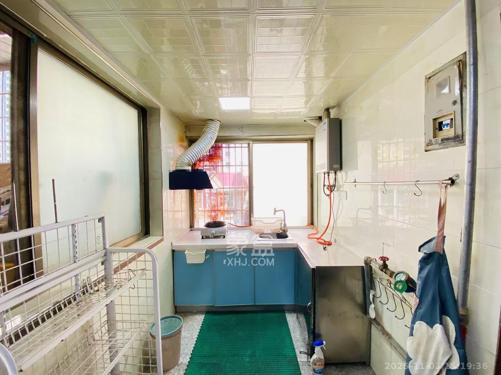 三和公寓  1室1厅1卫    1500.0元/月室内图