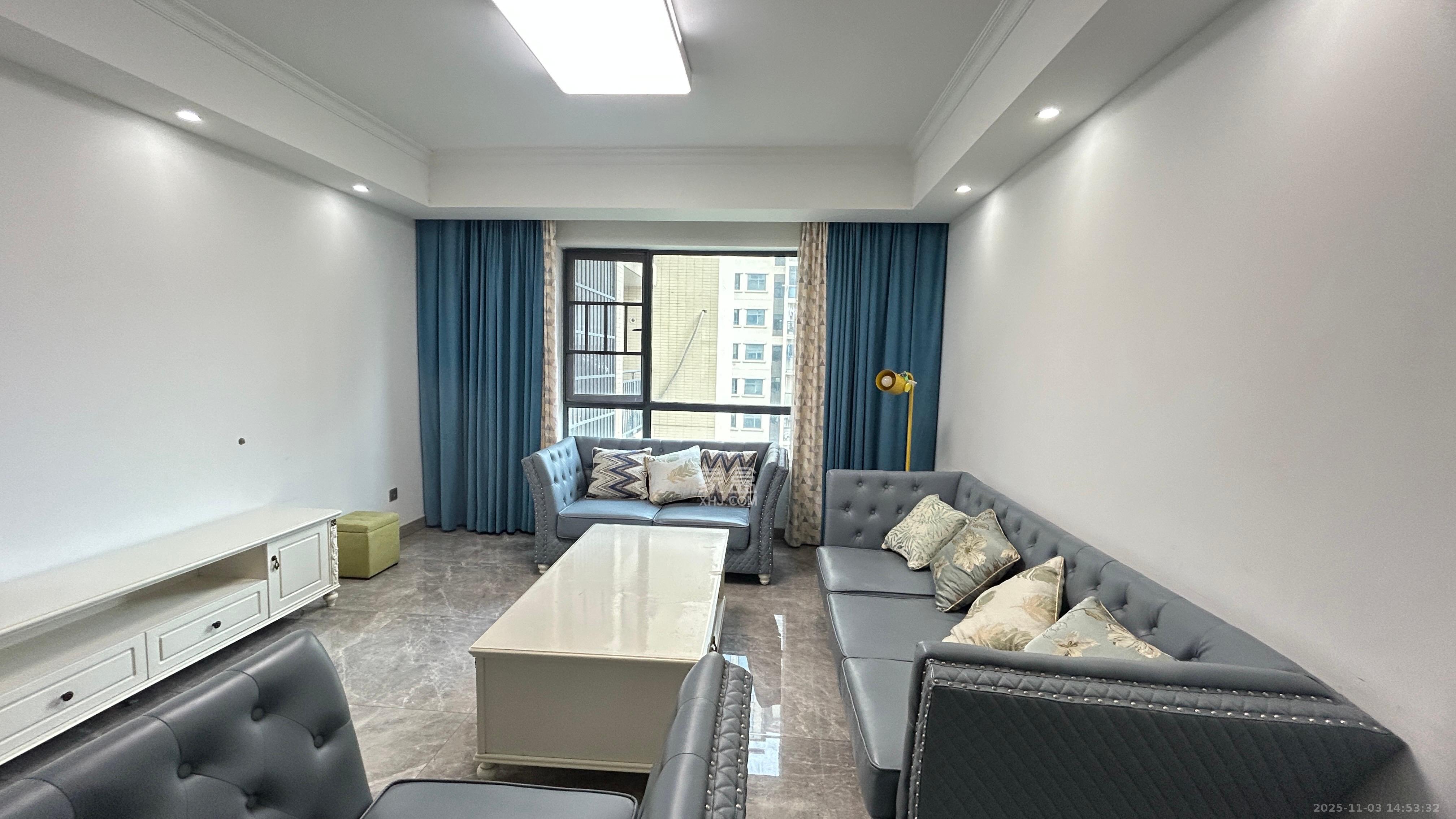 长盛岚庭  3室2厅1卫    2500.0元/月