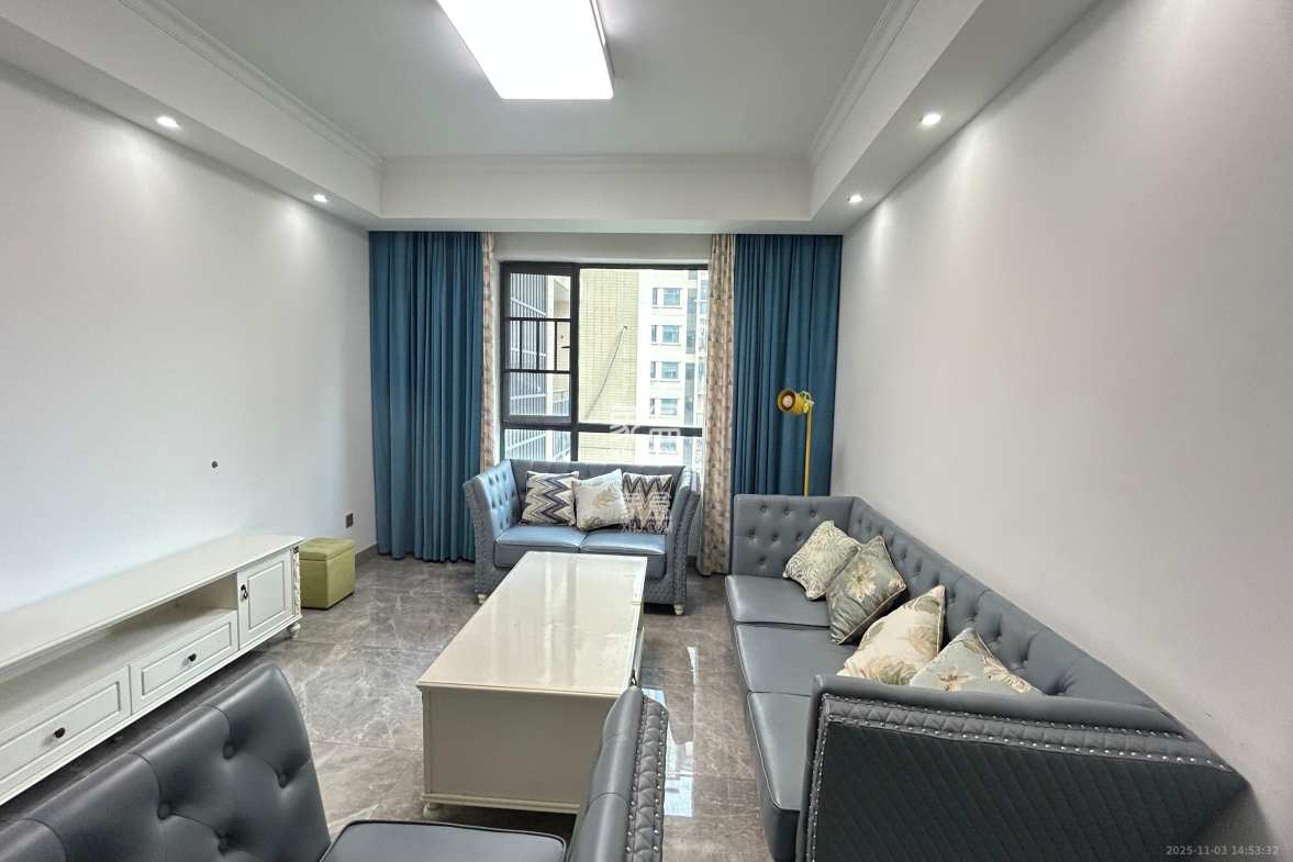 长盛岚庭 3室2厅1卫 2500.0元/月 长盛岚庭 3室2厅1卫 2500.0元/月室内图