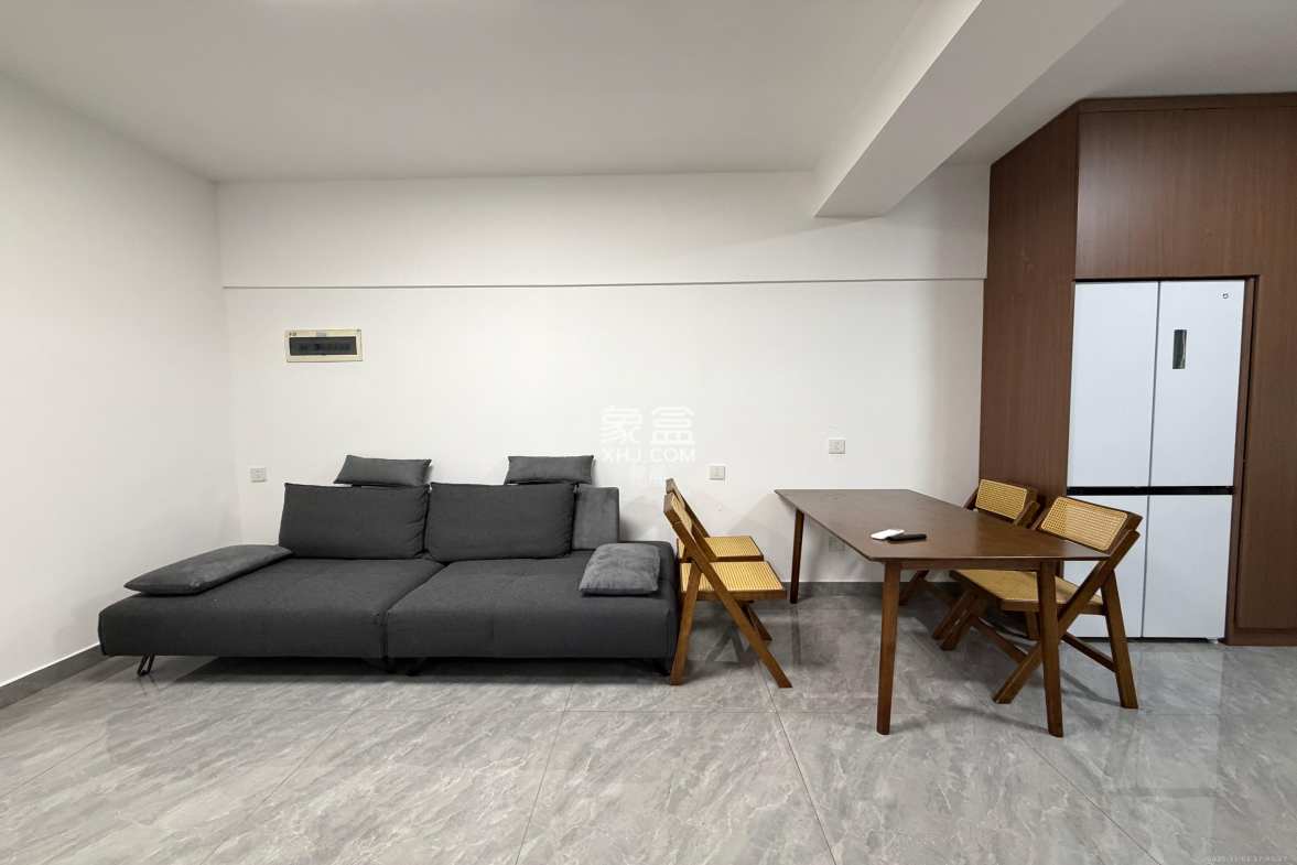 东怡外国(南湖一号) 1室1厅1卫 2900.0元/月 东怡外国(南湖一号) 1室1厅1卫 2900.0元/月室内图