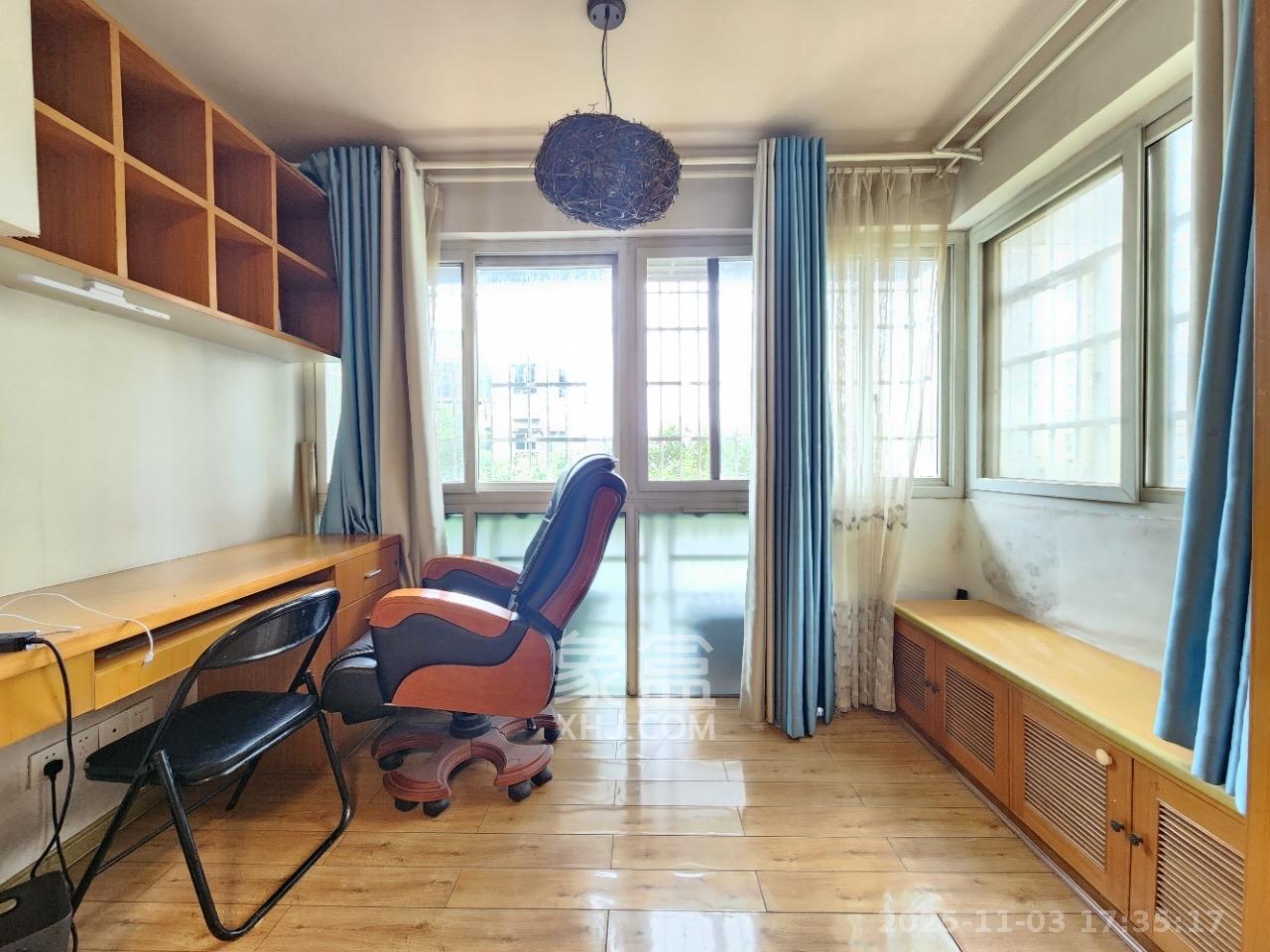 金色山庄  2室2厅1卫    2500.0元/月室内图