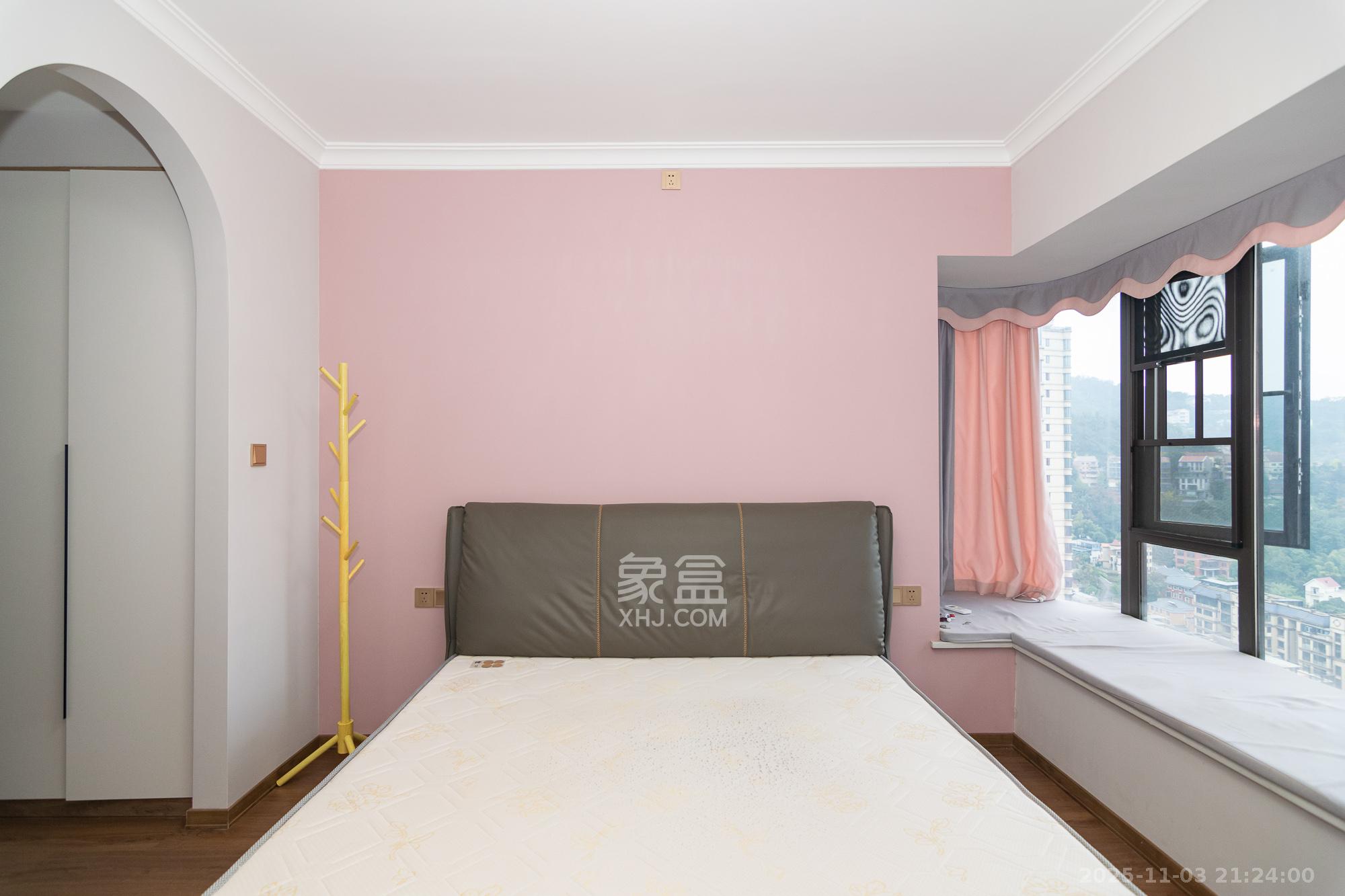 润和山水郡  4室2厅2卫    116.0万卧室