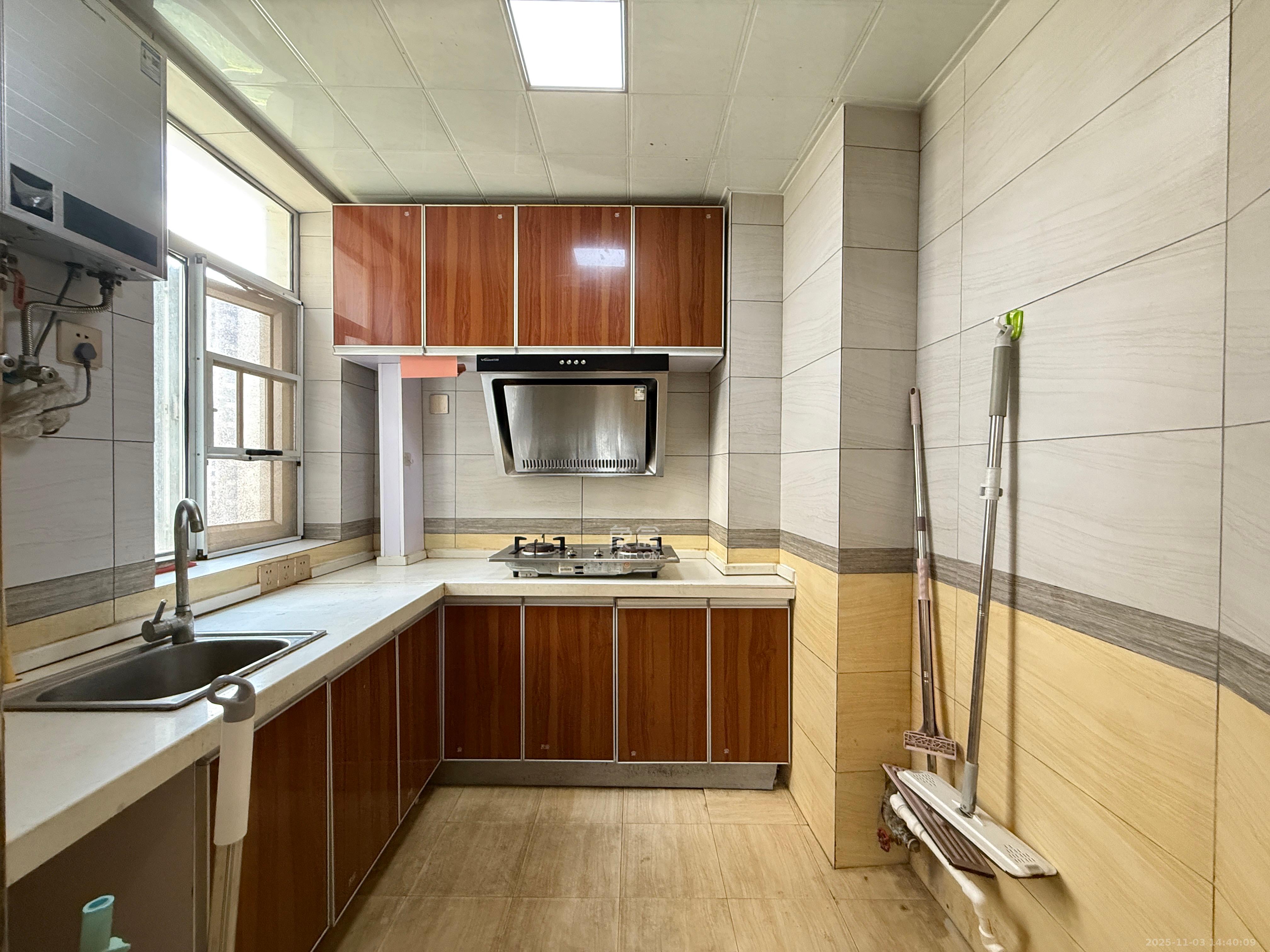 凯通国际城（凯通朝庭）  3室1厅1卫    2200.0元/月室内图