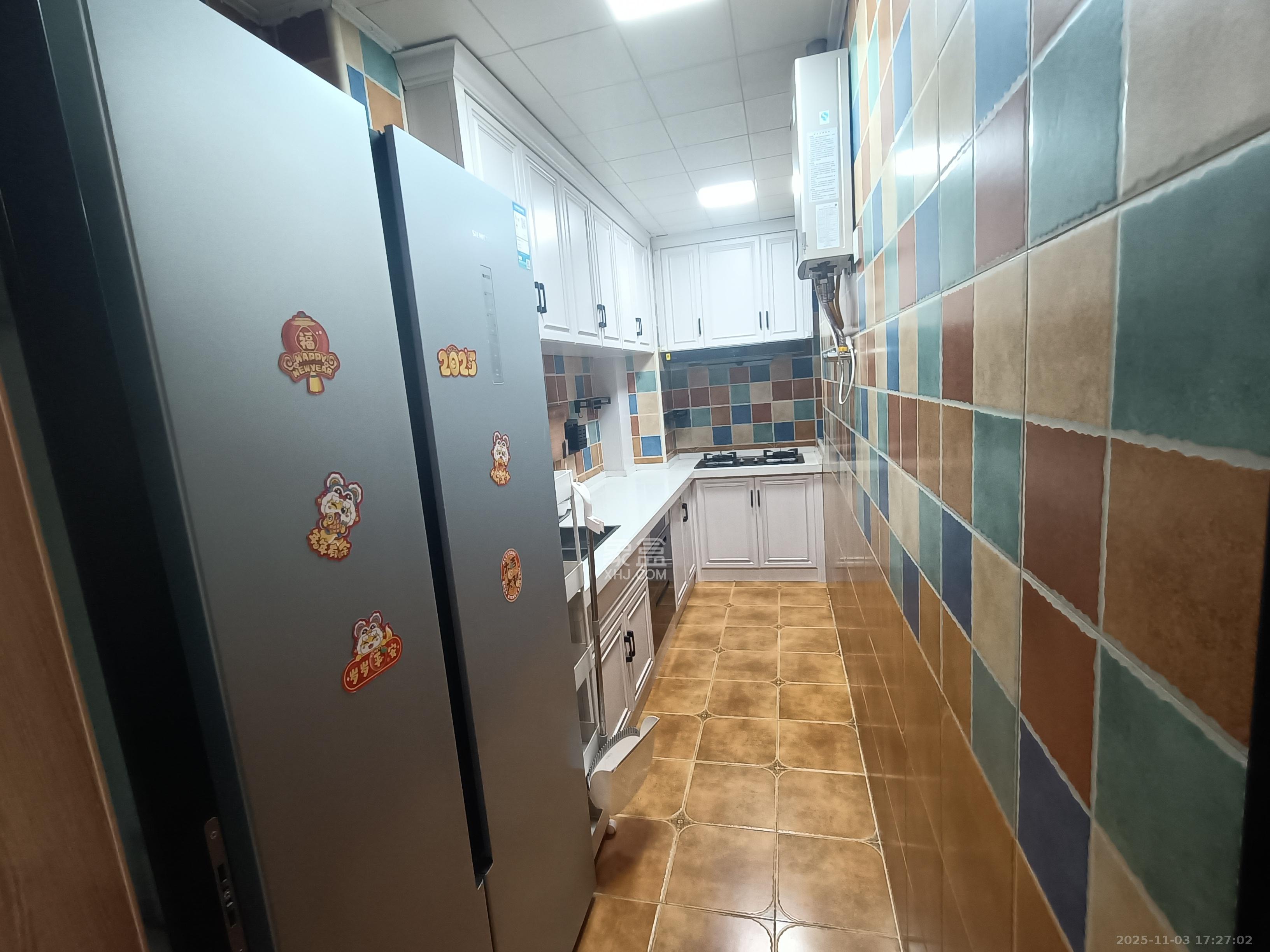 钱隆世家  3室2厅2卫    2500.0元/月室内图