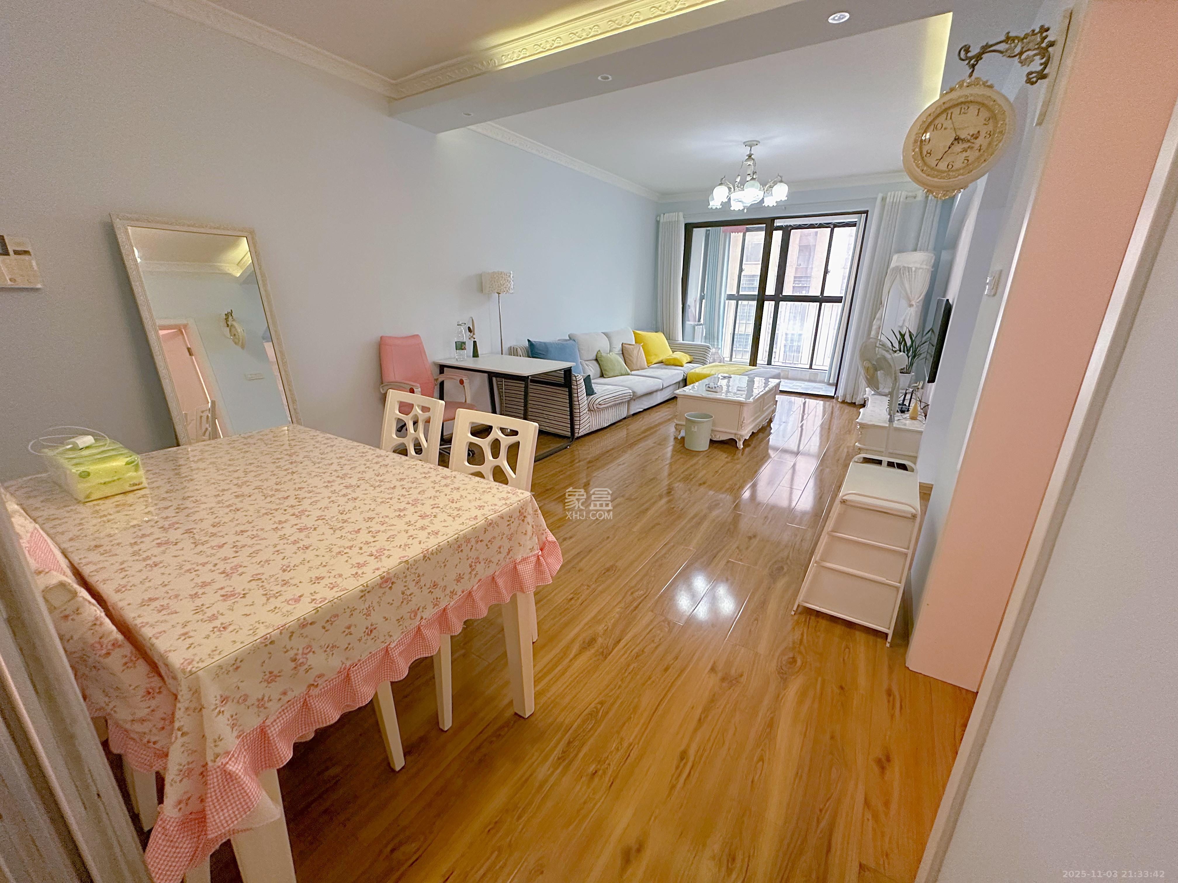 华润凤凰城三期 2室1厅1卫 2300.0元/月 华润凤凰城三期 2室1厅1卫 2300.0元/月室内图