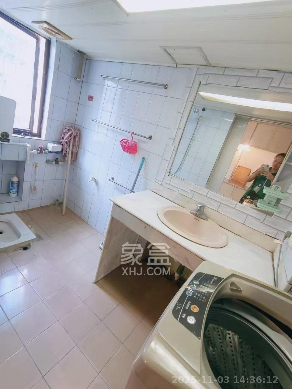 向韶村  2室1厅1卫    1600.0元/月室内图