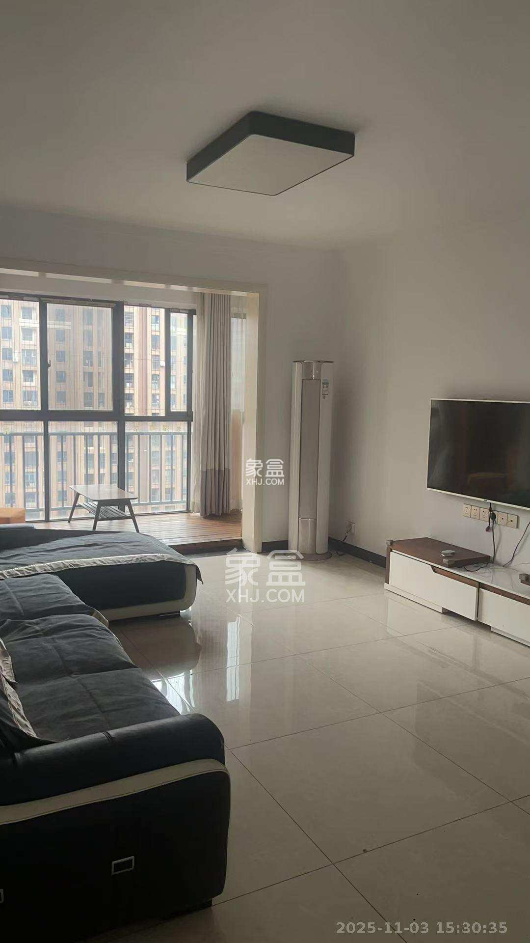 三一街区 3室2厅1卫 2200.0元/月 三一街区 3室2厅1卫 2200.0元/月室内图