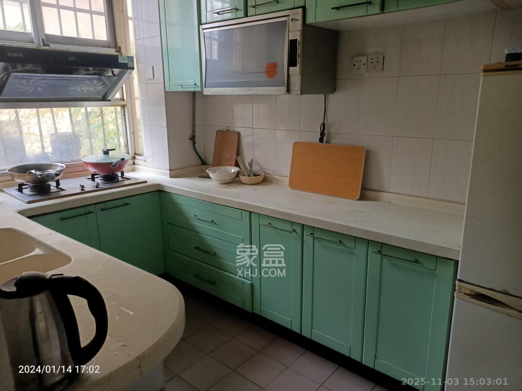 湘卫花苑 3室1厅1卫 2200.0元/月 湘卫花苑 3室1厅1卫 2200.0元/月室内图