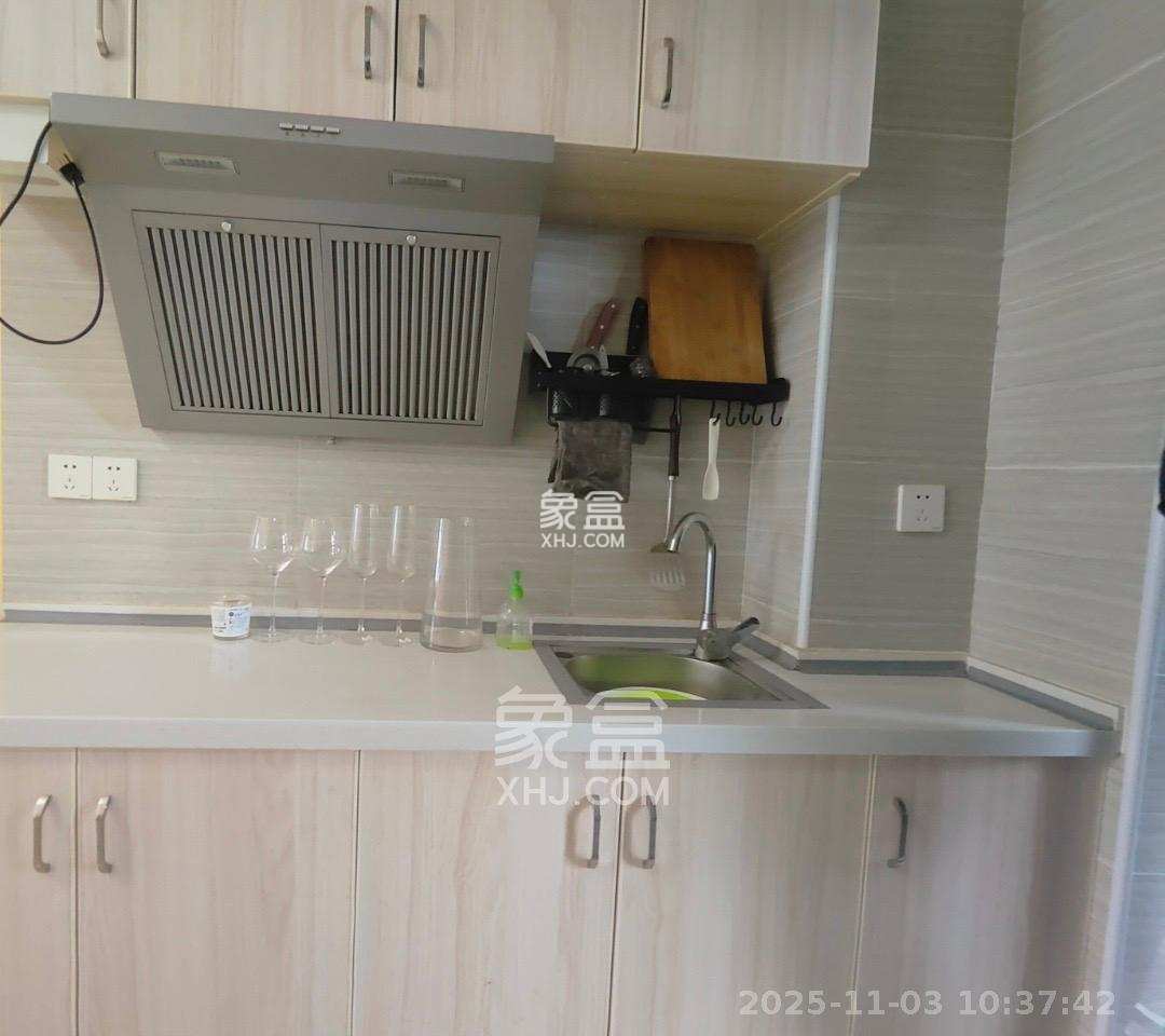 梅溪国际公寓(步步高新天地) 1室0厅0卫 1600.0元/月 梅溪国际公寓(步步高新天地) 1室0厅0卫 1600.0元/月室内图