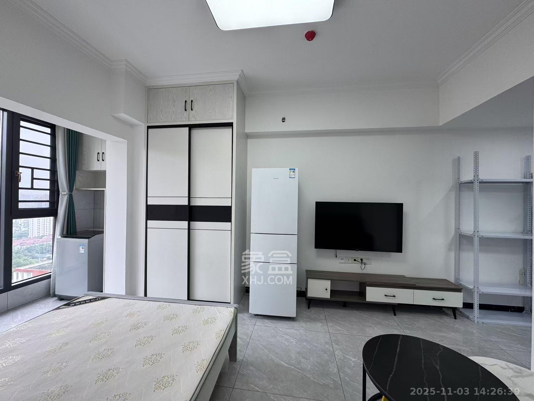 嘉雨兴园  1室1厅1卫    1800.0元/月室内图