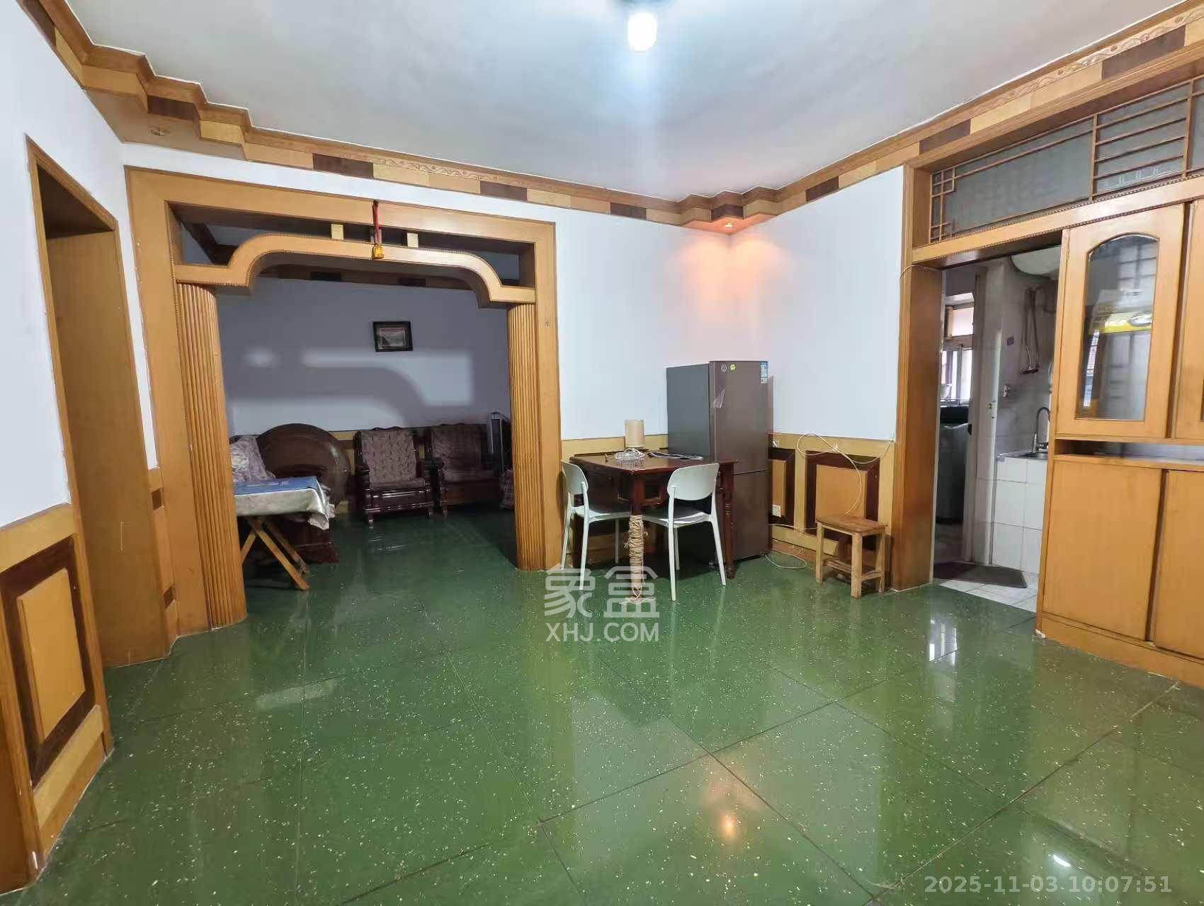 荷花园小区（安置房小区）  2室2厅1卫    1500.0元/月室内图